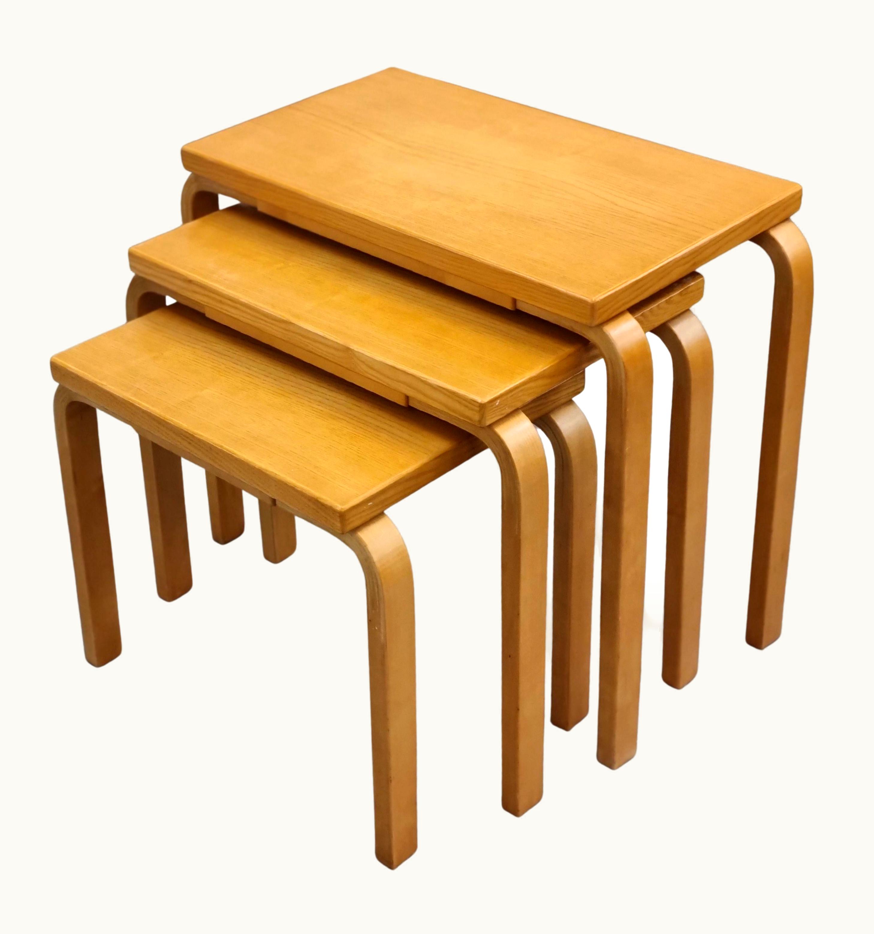 Alvar Aalto Alvar Aalto Nesting Table Set Model E88, Artek, 1950s