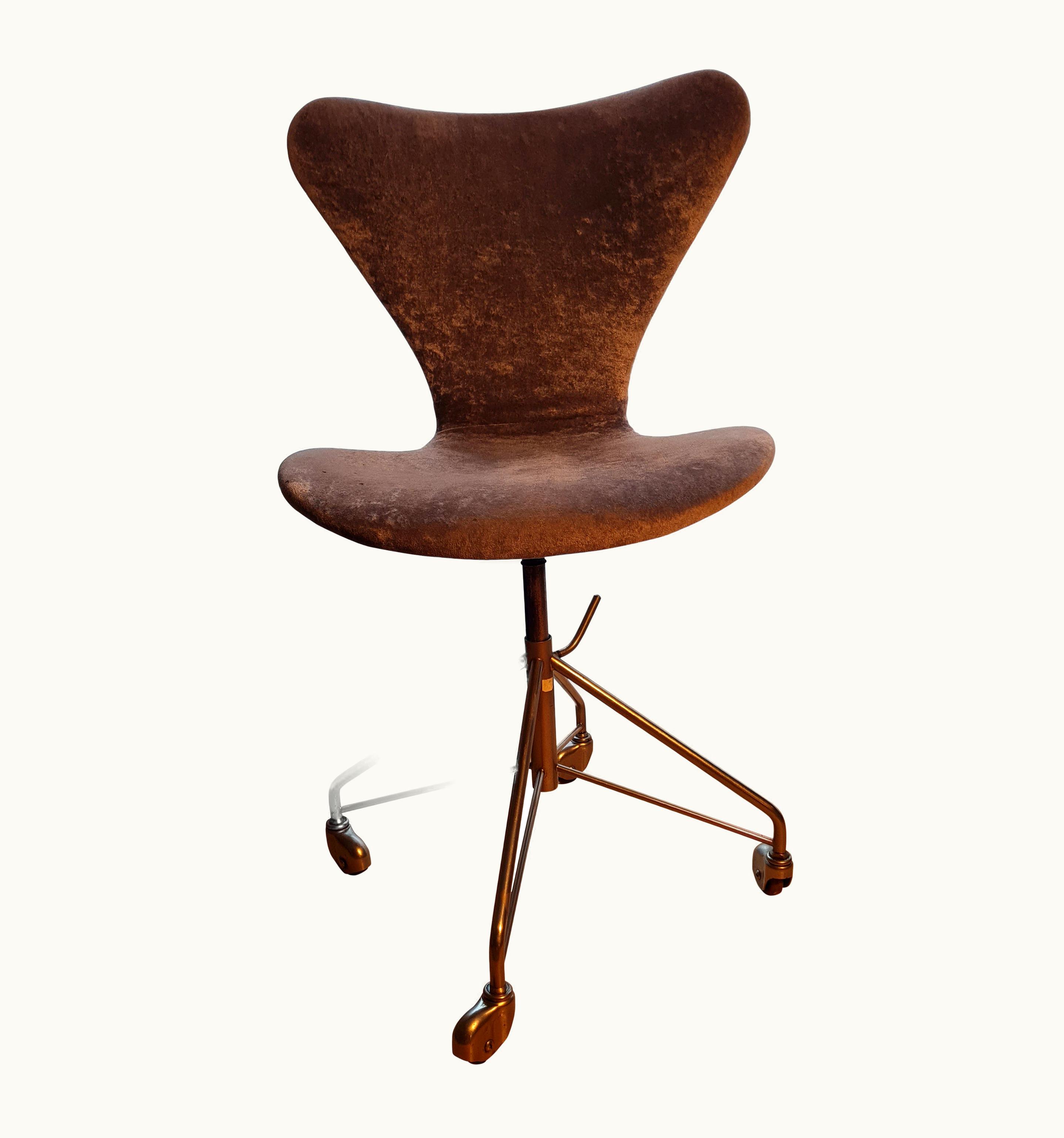 Arne Jacobsen Arne Jacobsen Vintage Model 3117 Swivel Chair Arne Jacobsen For Fritz Hansen, 1950s