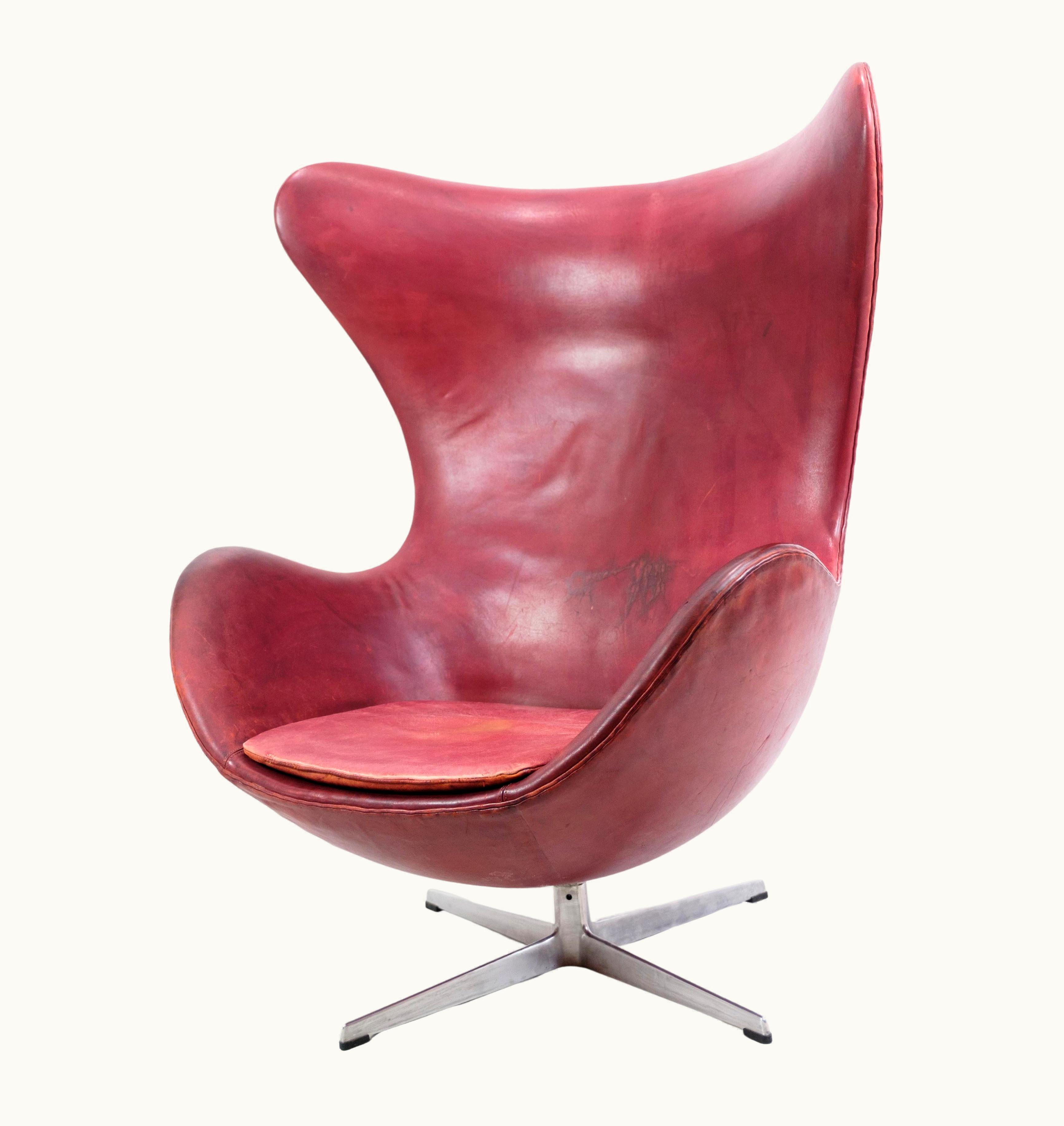 Arne Jacobsen Arne Jacobsen Egg, Model 3316, Designed By Arne Jacobsen, Made By Fritz Hansen In 1963