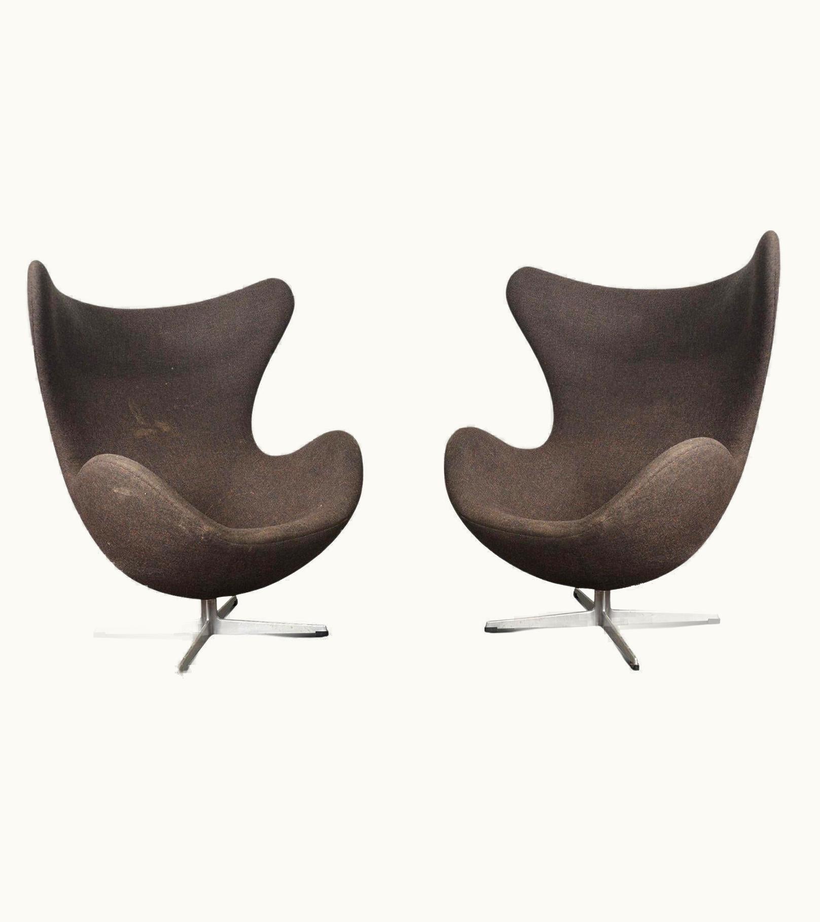 Arne Jacobsen Arne Jacobsen Pair Of Original 1960s Arne Jacobsen Egg Chairs Including Upholstery
