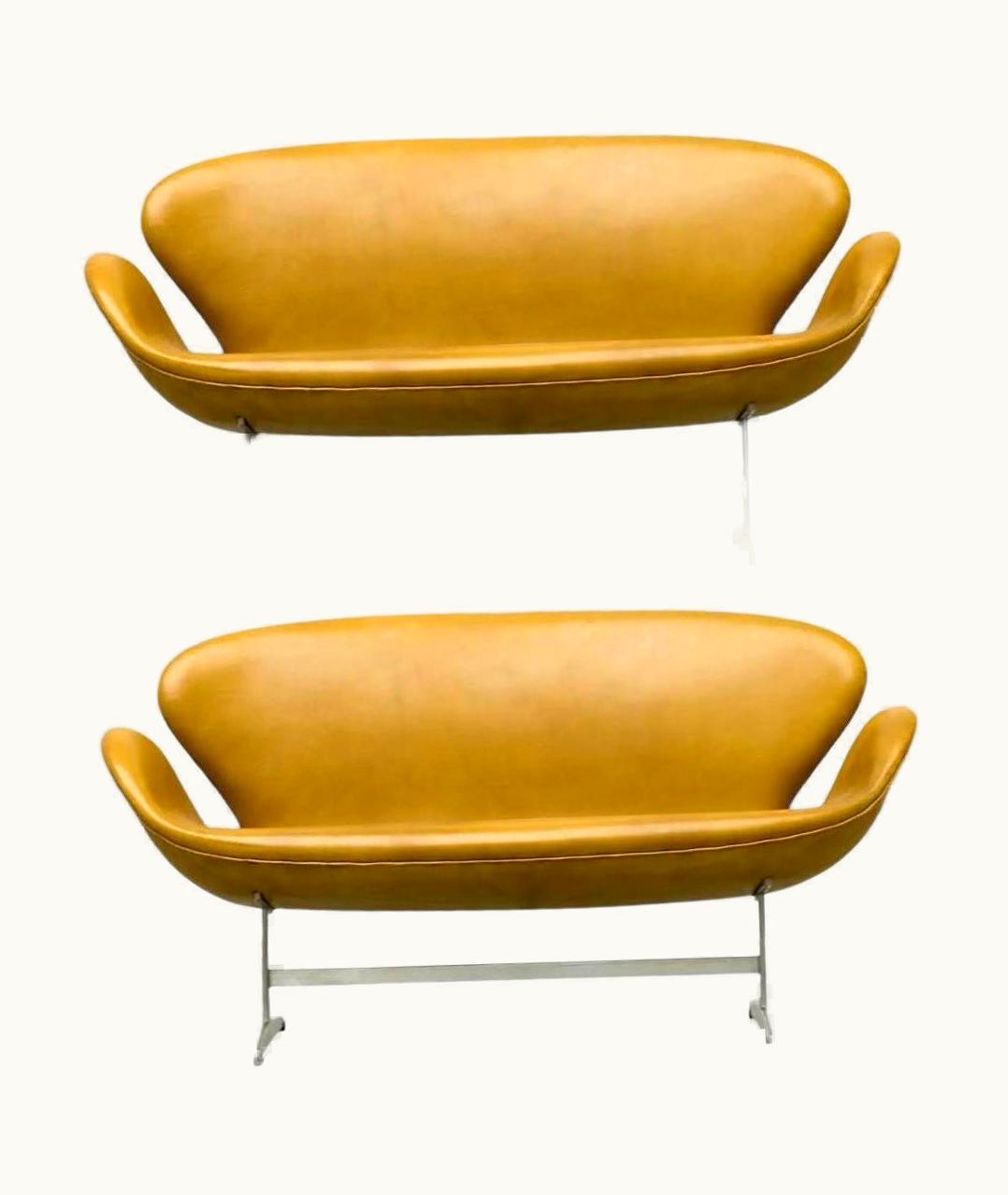Arne Jacobsen Arne Jacobsen Two Leather Swan Sofas By Arne Jacobsen For Fritz Hansen