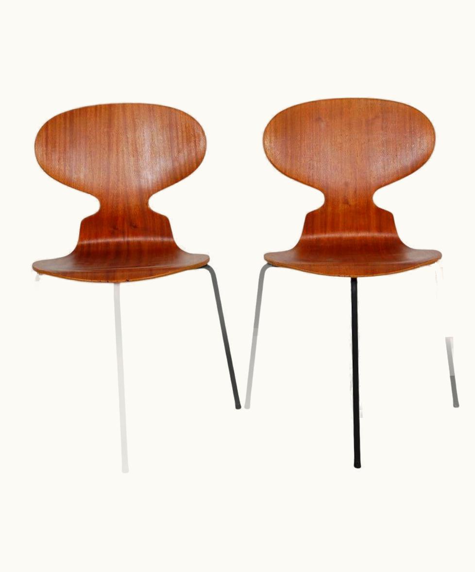 Arne Jacobsen Arne Jacobsen Set Of Arne Jacobsen Ant Chairs In Teak '2'