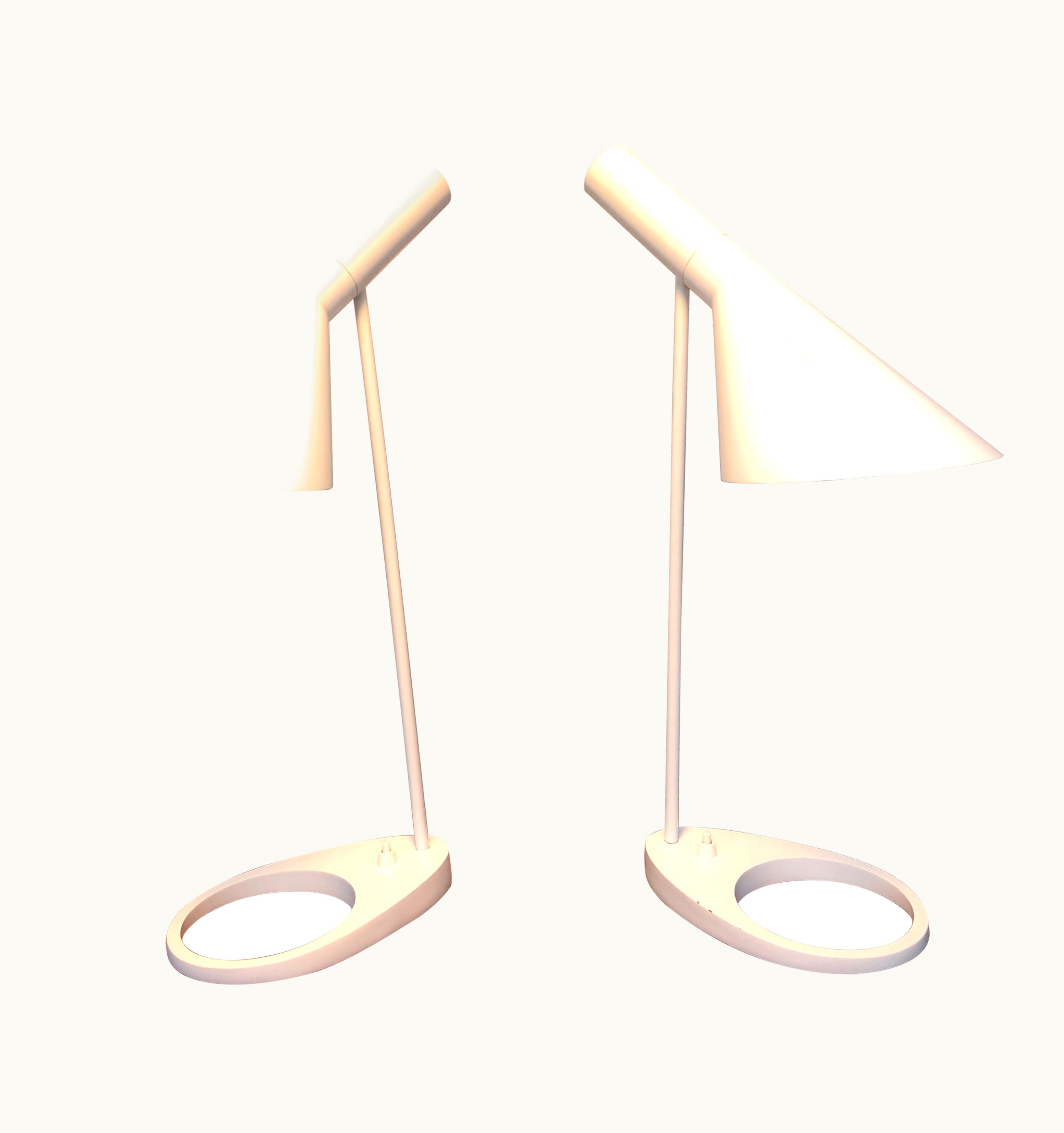 Arne Jacobsen Arne Jacobsen Pair Of Iconic Vintage Arne Jacobsen Table Lamps