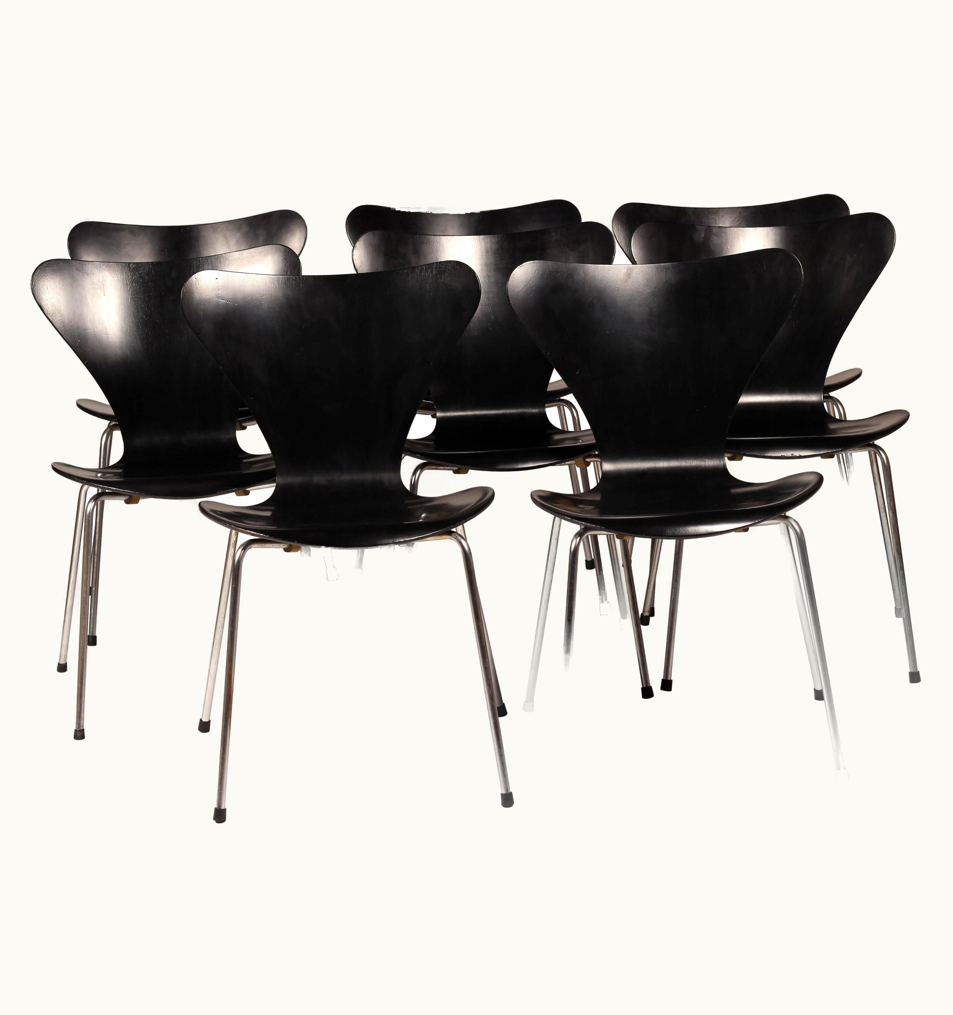 Arne Jacobsen Arne Jacobsen Series 7 Or 3107 Chairs By Fritz Hansen Mid Century Modern 1964