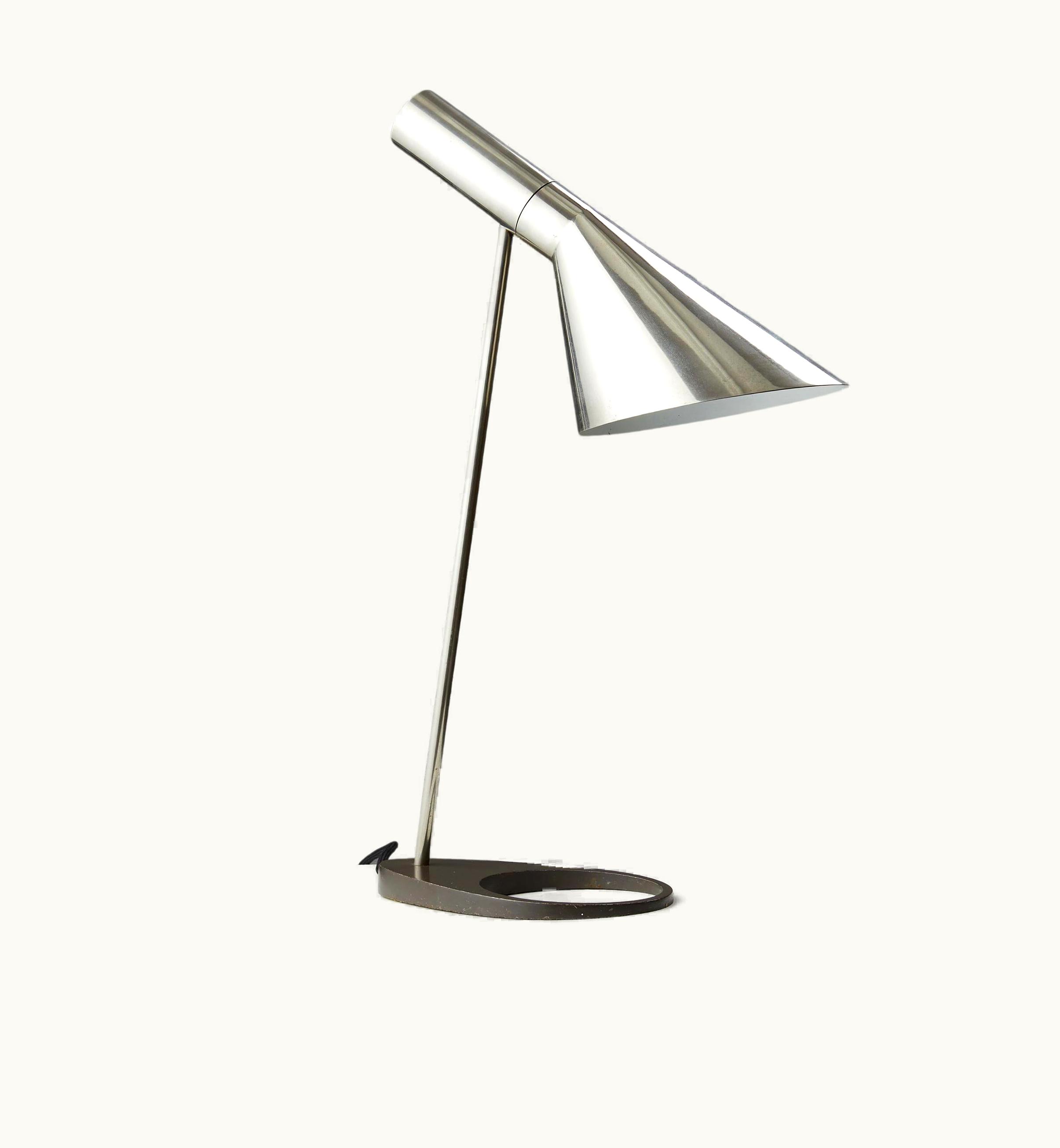 Arne Jacobsen Arne Jacobsen Table Lamp Model AJ Designed By Arne Jacobsen For Louis Poulsen Entwurf, Denmark