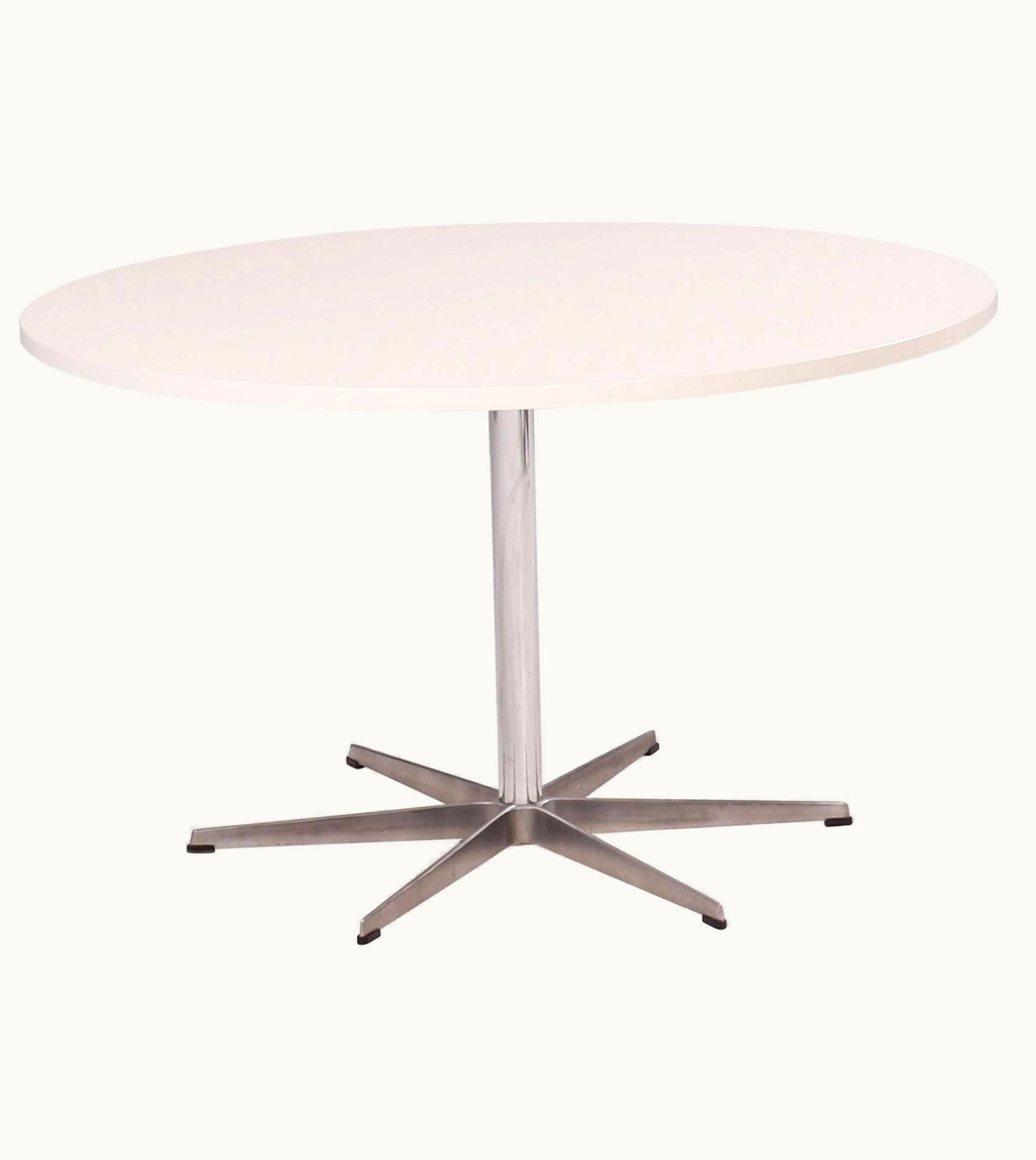 Arne Jacobsen Arne Jacobsen Fritz Hansen By Arne Jacobsen Circular White Dining Table
