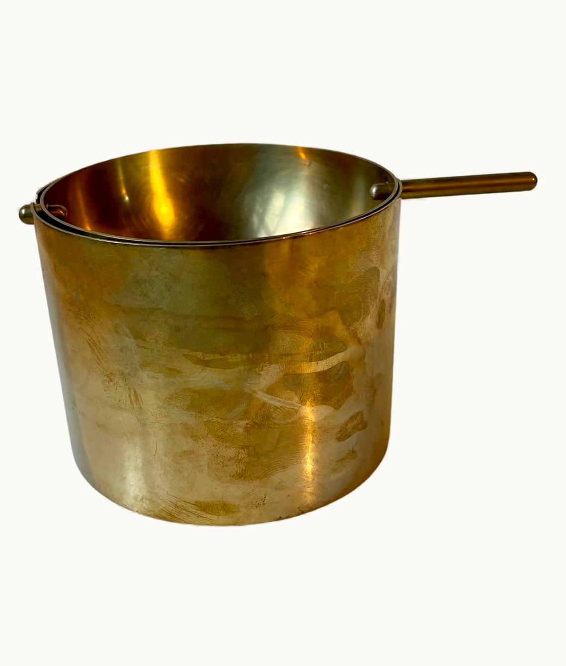 Arne Jacobsen Arne Jacobsen Large Brass Ashtray Cylinda-Line By Arne Jacobsen For Stelton, 1960s