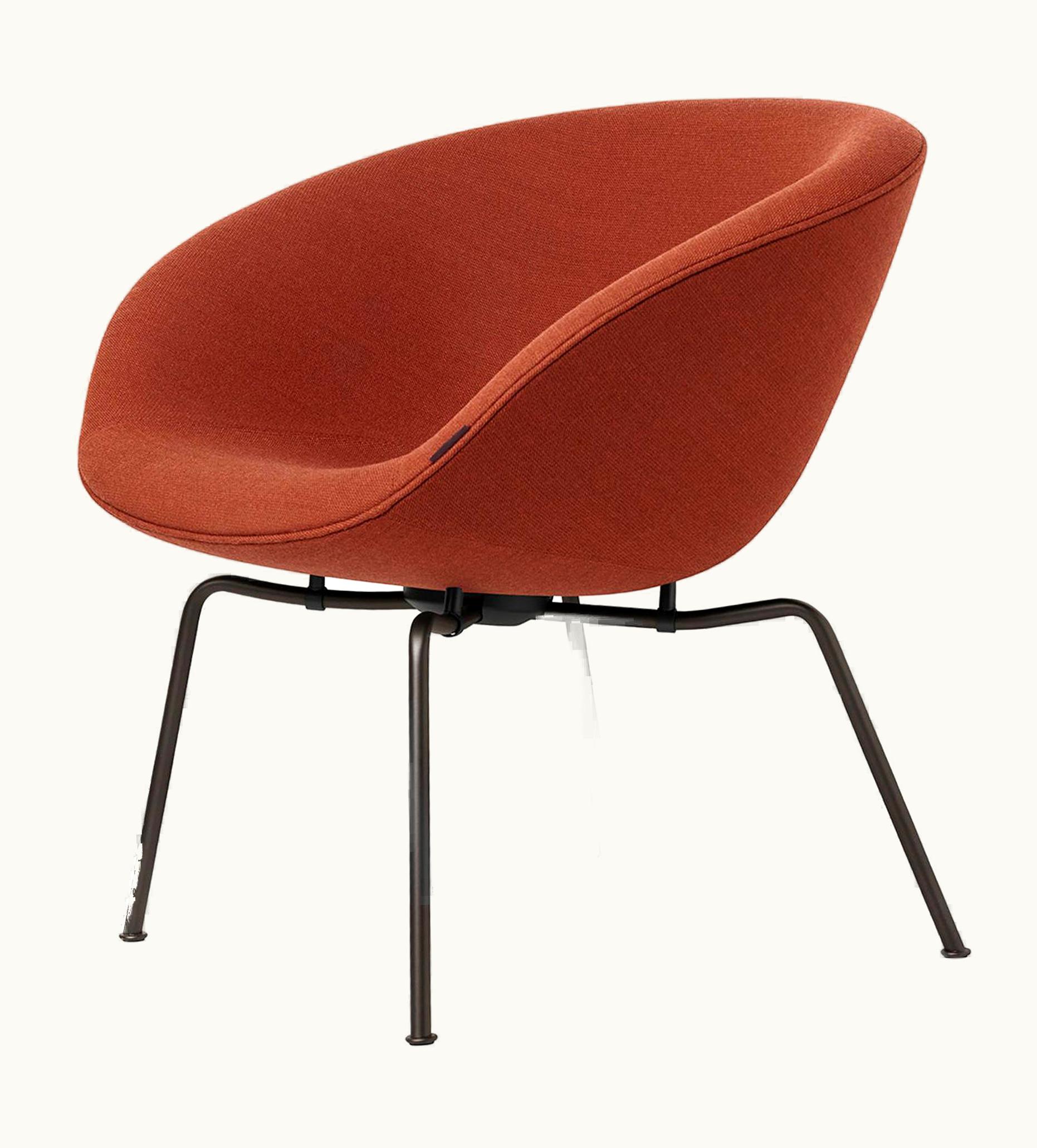 Arne Jacobsen Arne Jacobsen Model 3318 Pot Easy Chair Fabric UZ0187900