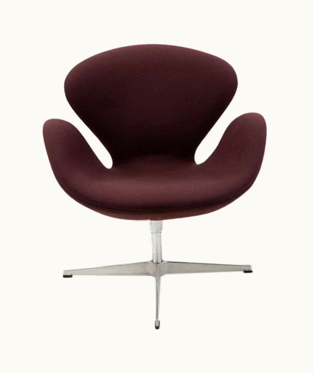 Arne Jacobsen Arne Jacobsen Danish Design Classic, Swan Chair By Arne Jacobsen For Fritz Hansen