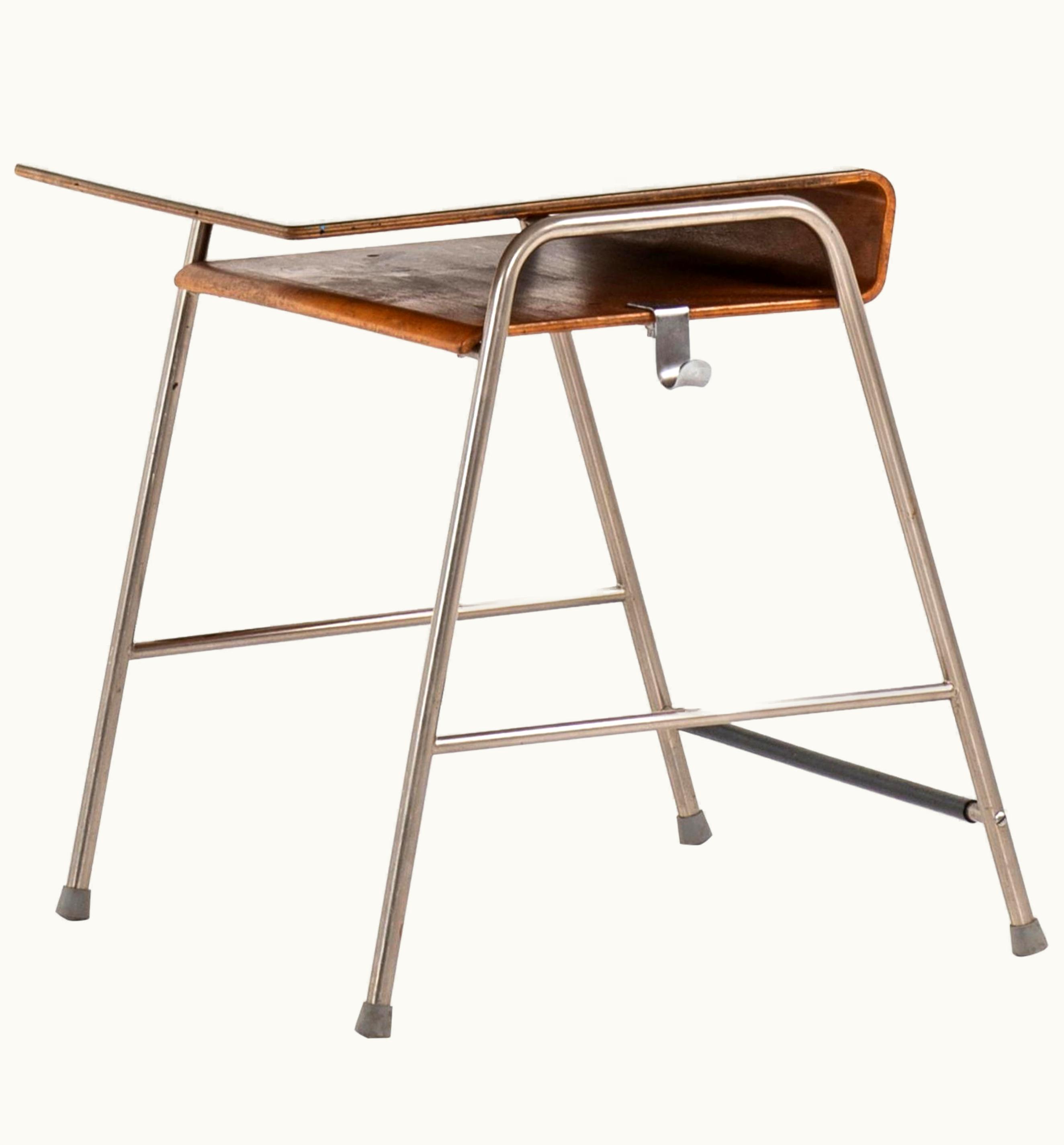 Arne Jacobsen Arne Jacobsen Munkegaard School Desk Produced By Fritz Hansen In Denmark