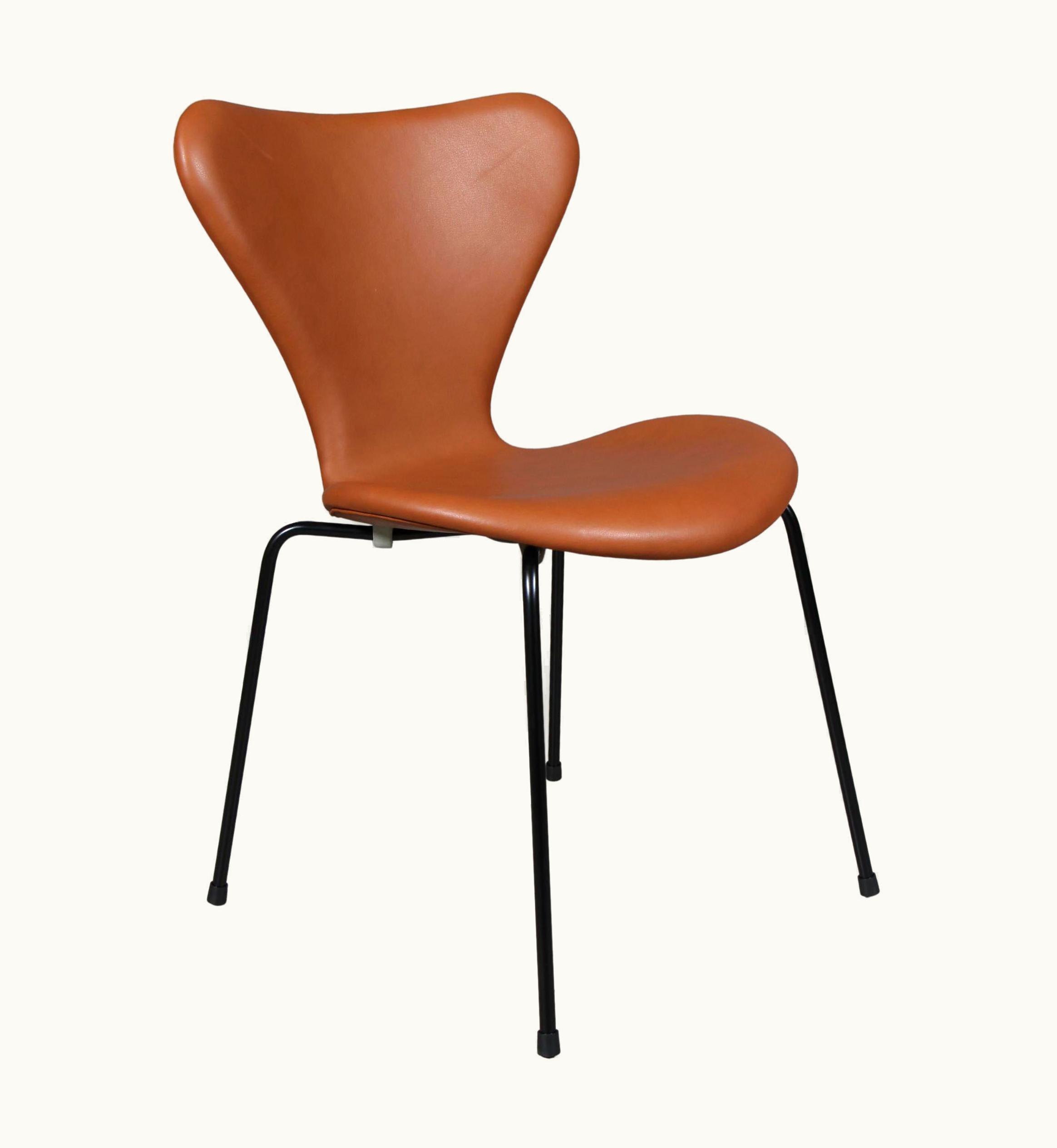 Arne Jacobsen Arne Jacobsen Dining Chair UZ0187961