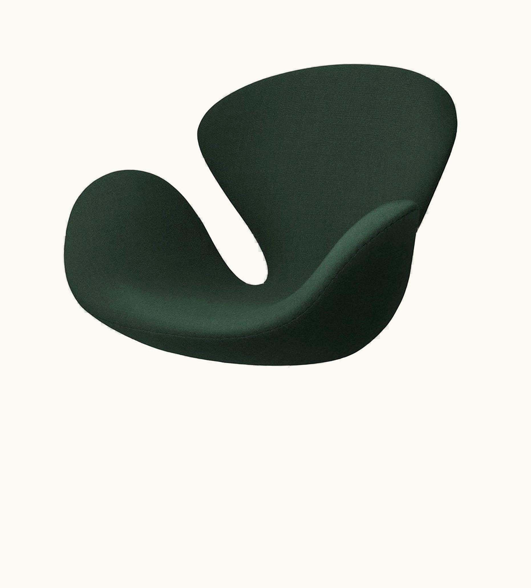 Arne Jacobsen Arne Jacobsen Model 3320 Swan Easy Chair Fabric
