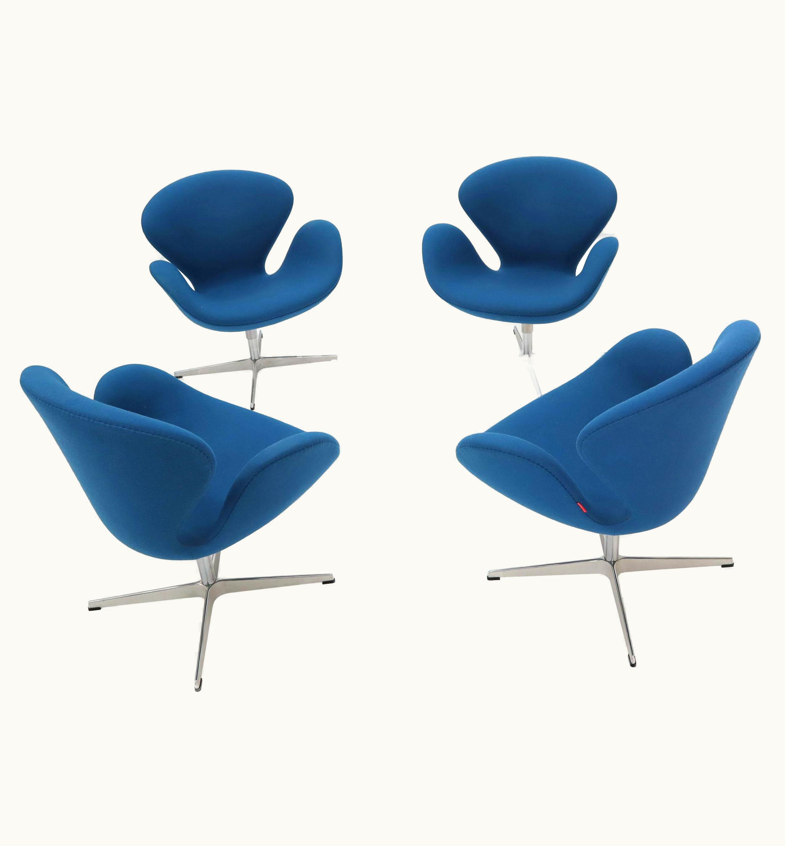 Arne Jacobsen Arne Jacobsen Set Of Four Blue Boiled Wood Upholstery Swan Chairs Arne Jacobsen Fritz Hansen