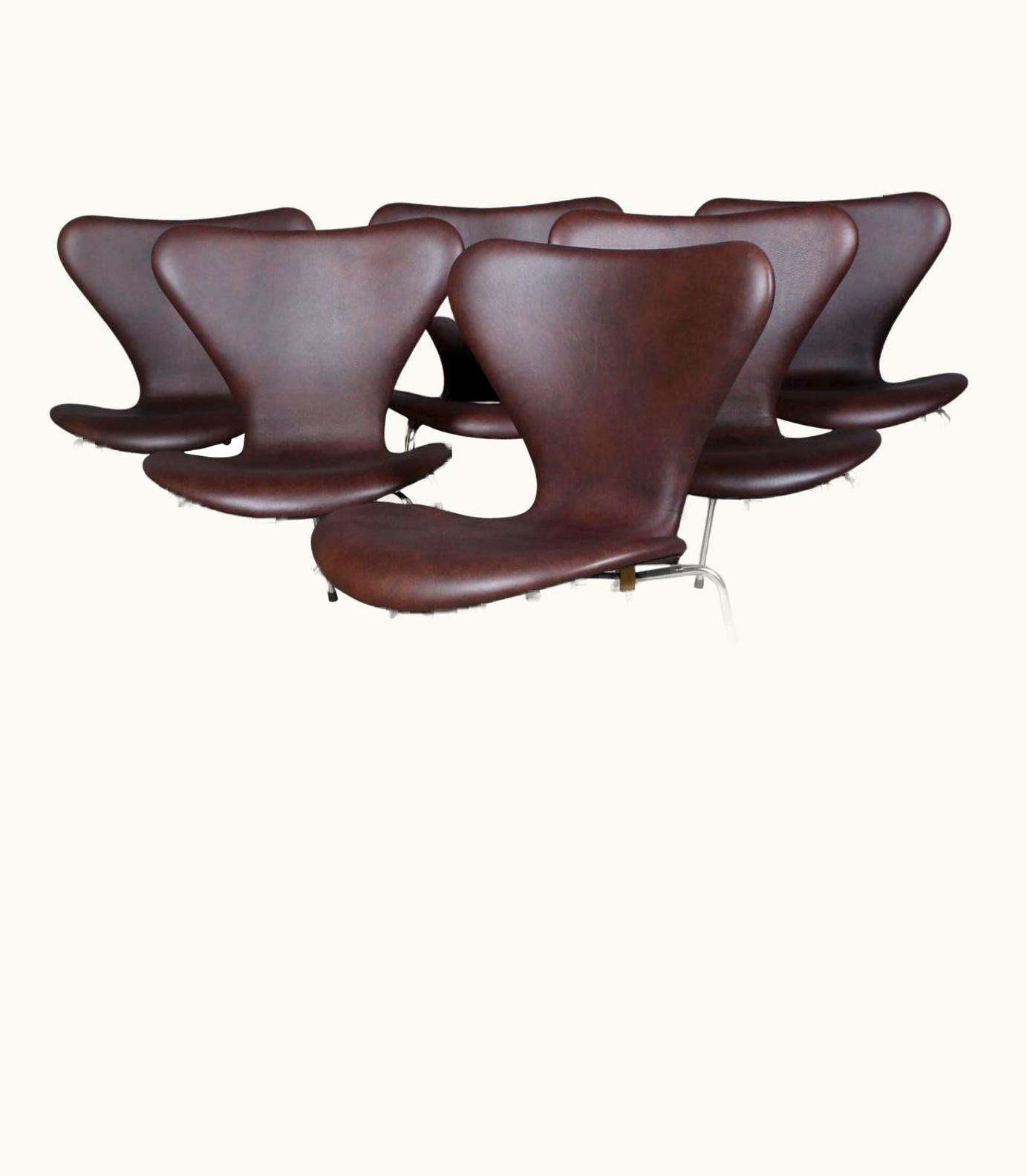 Arne Jacobsen Arne Jacobsen Dining Chair, Model ''Syveren'' 3107, Mokka Aniline Leather UZ0188025