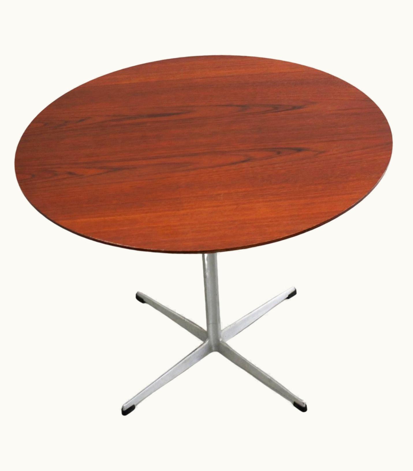 Arne Jacobsen Arne Jacobsen Teak Coffee Table For Fritz Hansen, 1960s