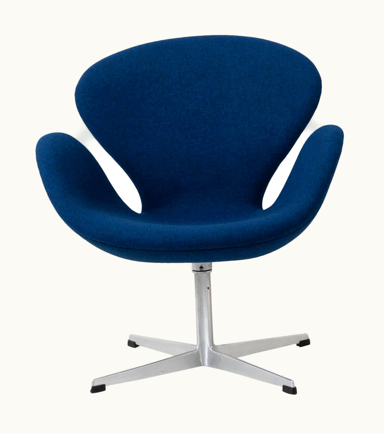 Arne Jacobsen Arne Jacobsen Svanen Or Swan Chair By Arne Jacobsen For Fritz Hansen