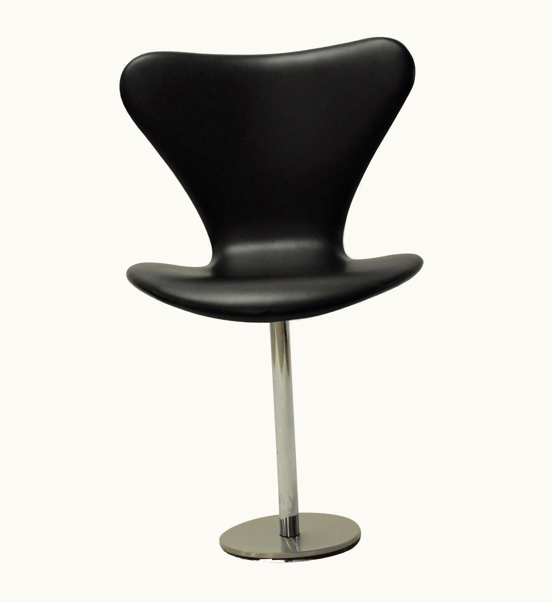 Arne Jacobsen Arne Jacobsen 1960s Arne Jacobsen Butterfly Auditorium Chairs By Fritz Hansen