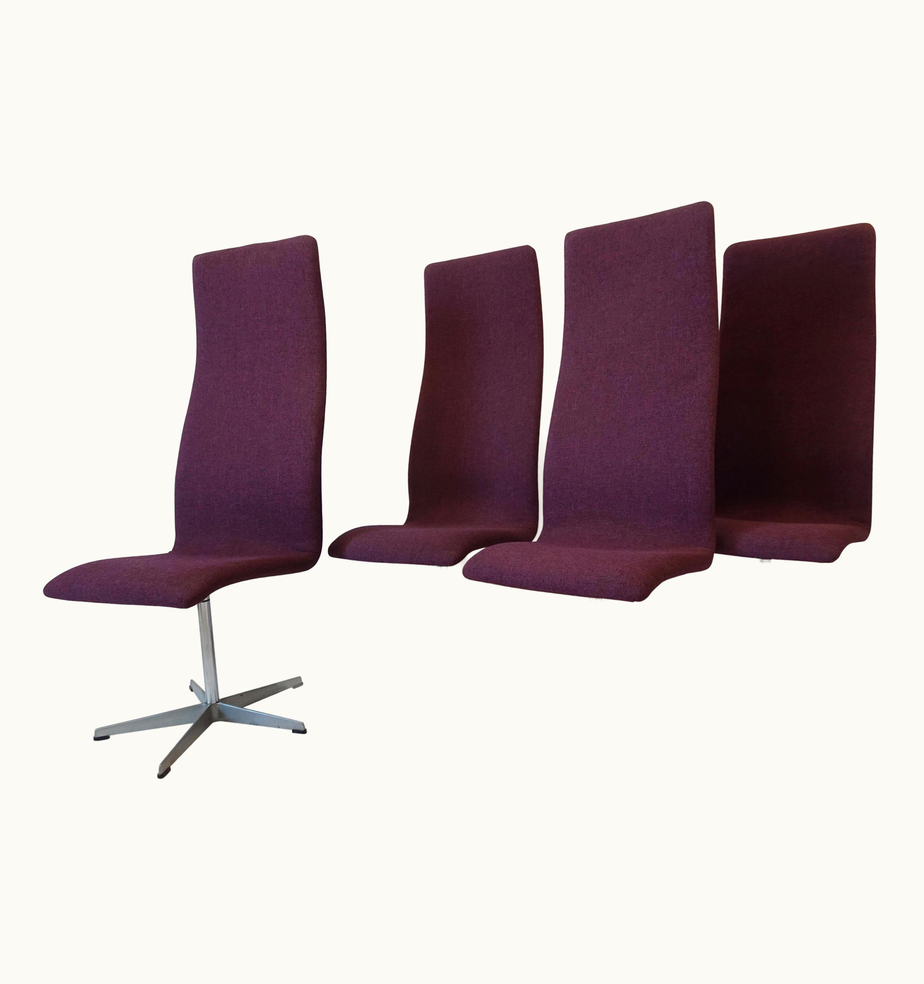 Arne Jacobsen Arne Jacobsen Swiveling Oxford Dining Chairs, Denmark