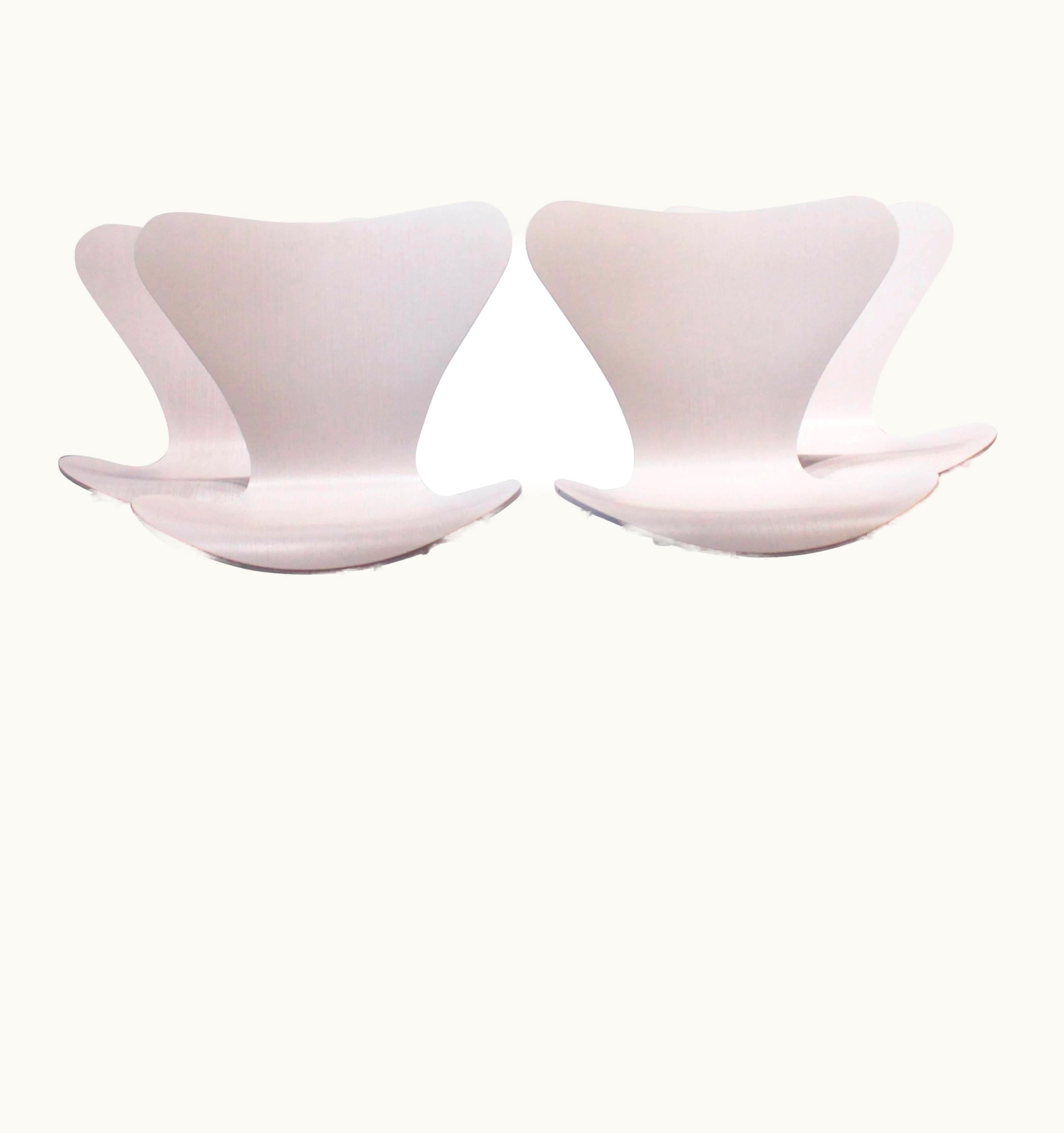 Arne Jacobsen Arne Jacobsen Set Of Four Seven Chairs, Model 3107, Limited Edition #105 By Arne Jacobsen