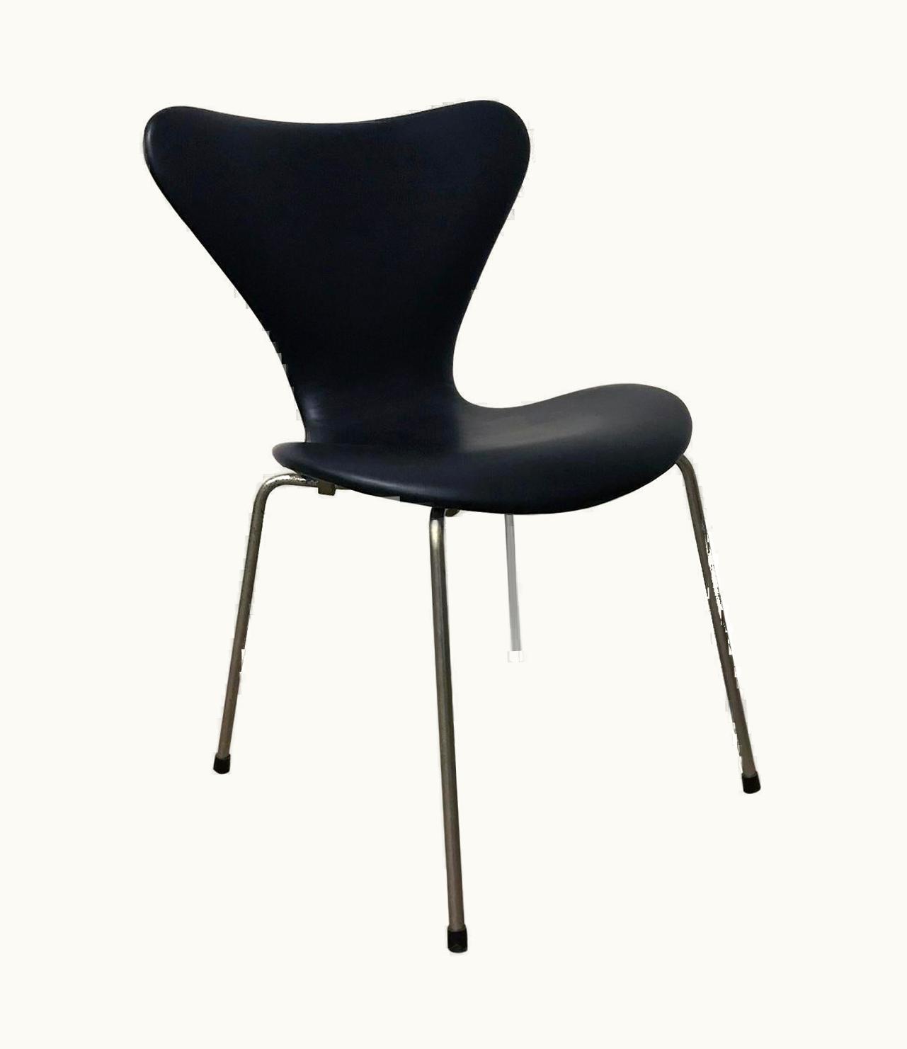 Arne Jacobsen Arne Jacobsen 1955, Arne Jacobsen, Early Vintage Black Faux Leather 3107 Butterfly Chair