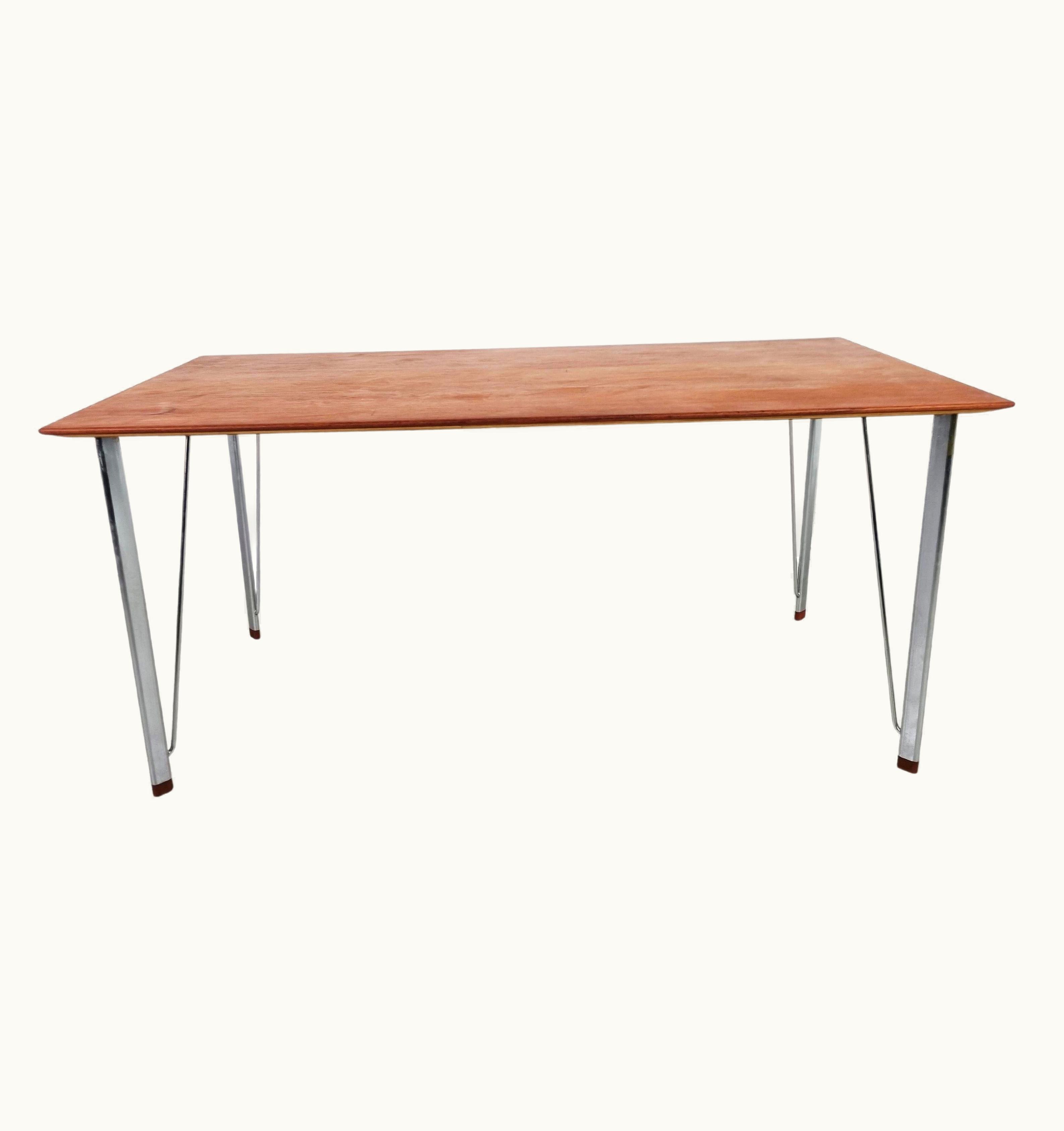 Arne Jacobsen Arne Jacobsen Rare Table Model 3605 By Arne Jacobsen, 1950s