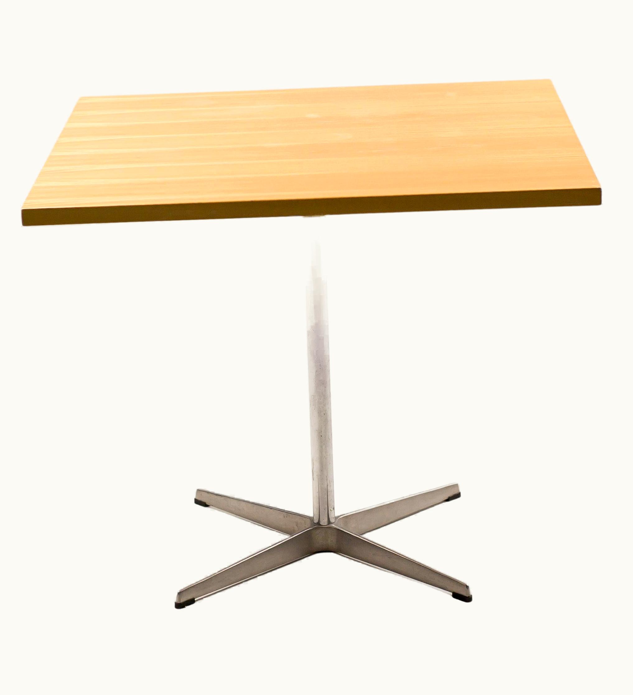 Arne Jacobsen Arne Jacobsen Shaker Table By Arne Jacobsen