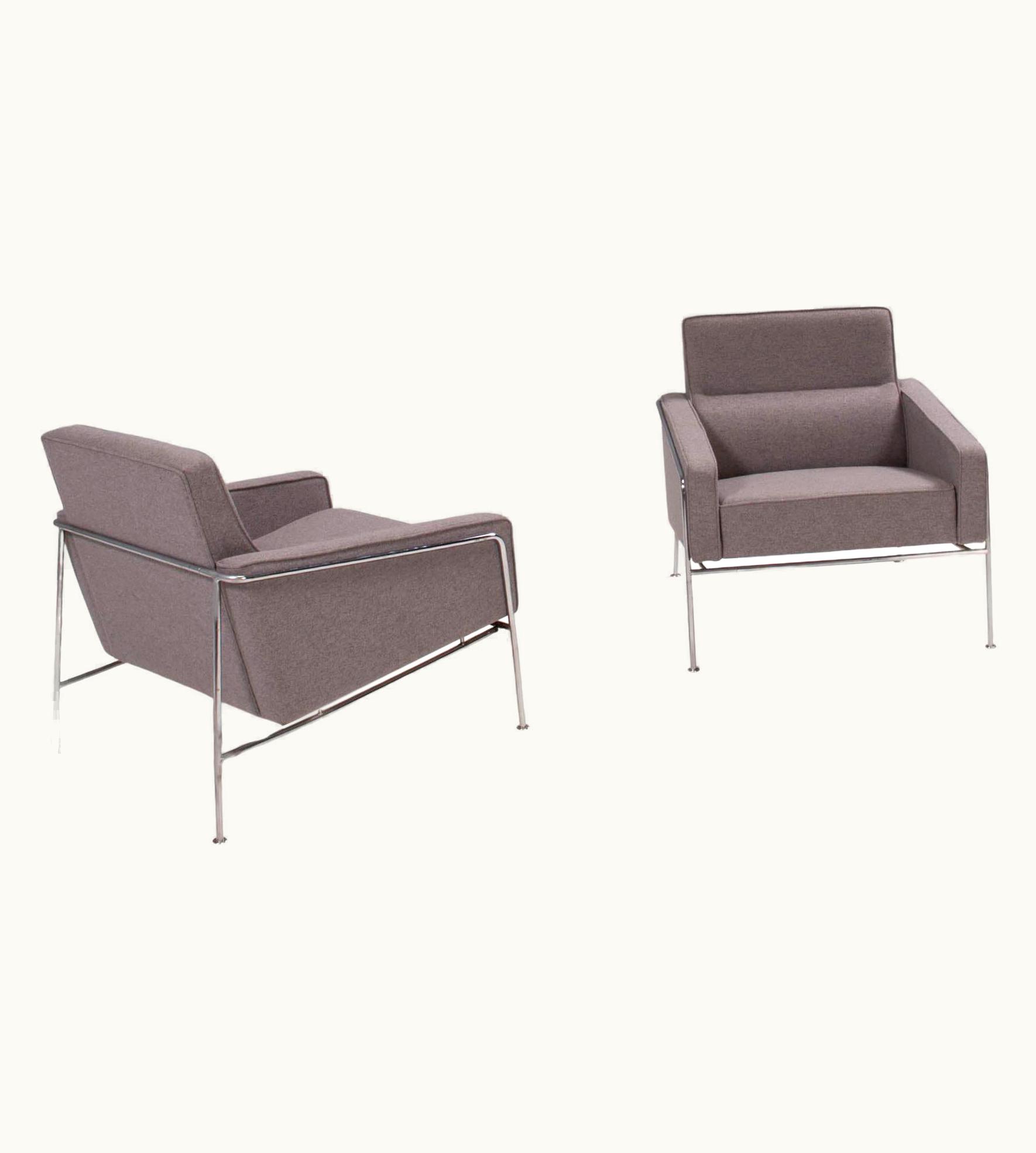 Arne Jacobsen Arne Jacobsen For Fritz Hansen Series 3300 Grey And Chrome Armchairs, Set Of 2