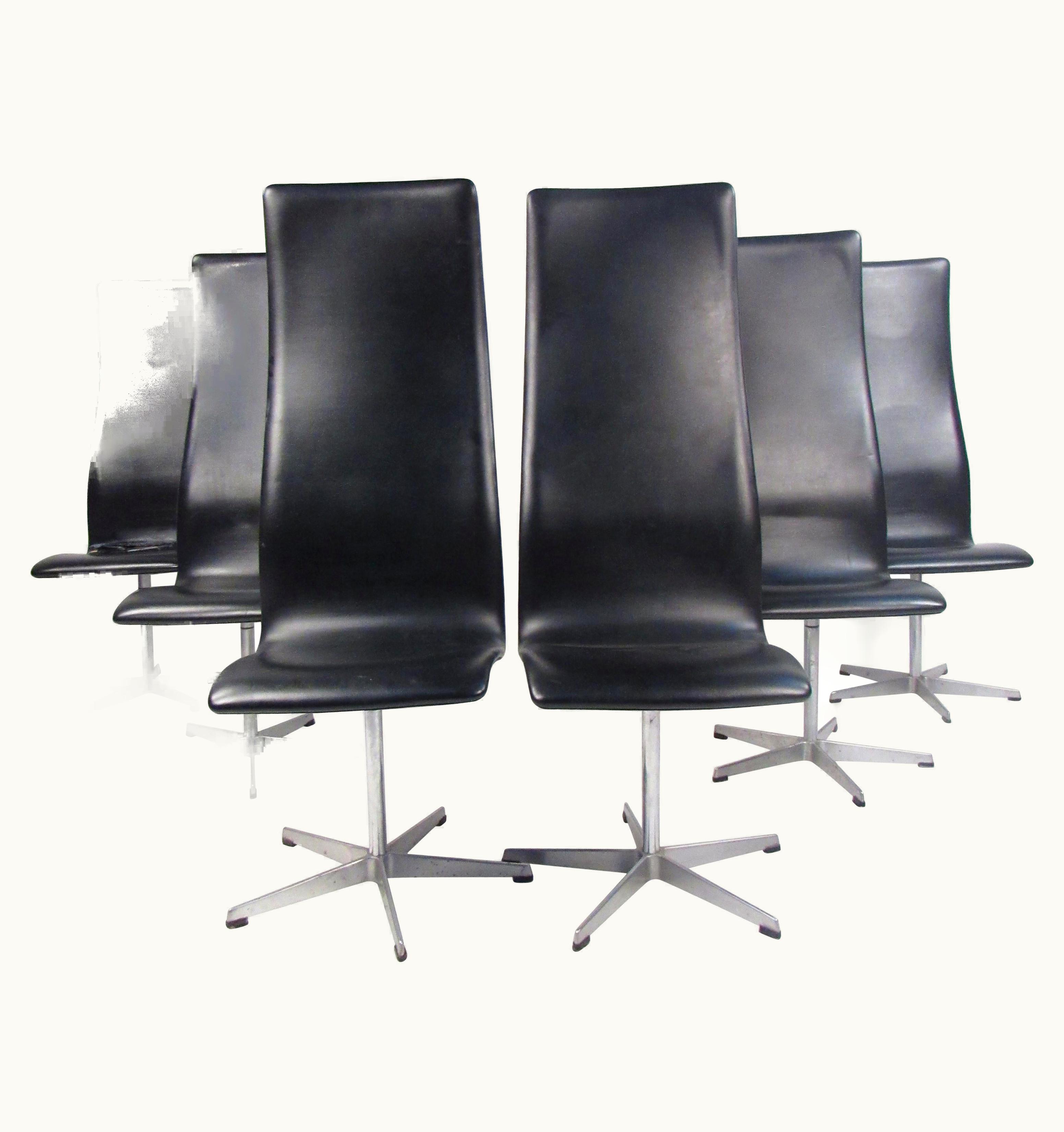 Arne Jacobsen;Fritz Hansen Arne Jacobsen;Fritz Hansen Set Of Six Midcentury Arne Jacobsen For Fritz Hansen Swivel Chairs