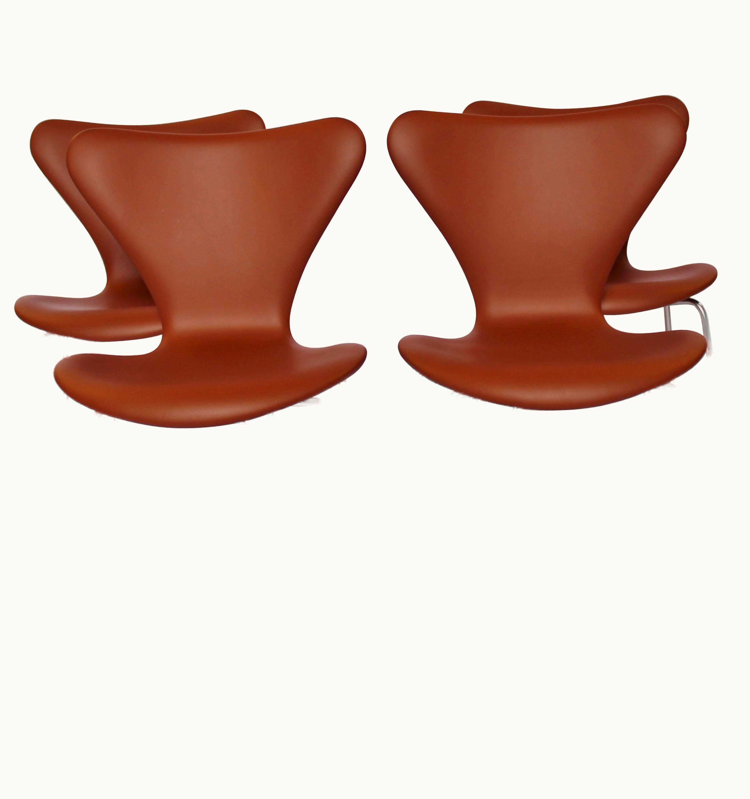 Arne Jacobsen Arne Jacobsen Set Of Four Series 7 Chairs, Model 3107, By Arne Jacobsen And Fritz Hansen, 1967