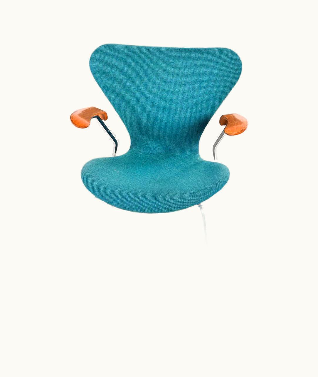 Arne Jacobsen Arne Jacobsen Butterfly Series 7 With Armrests By Arne Jacobsen For Fritz Hansen