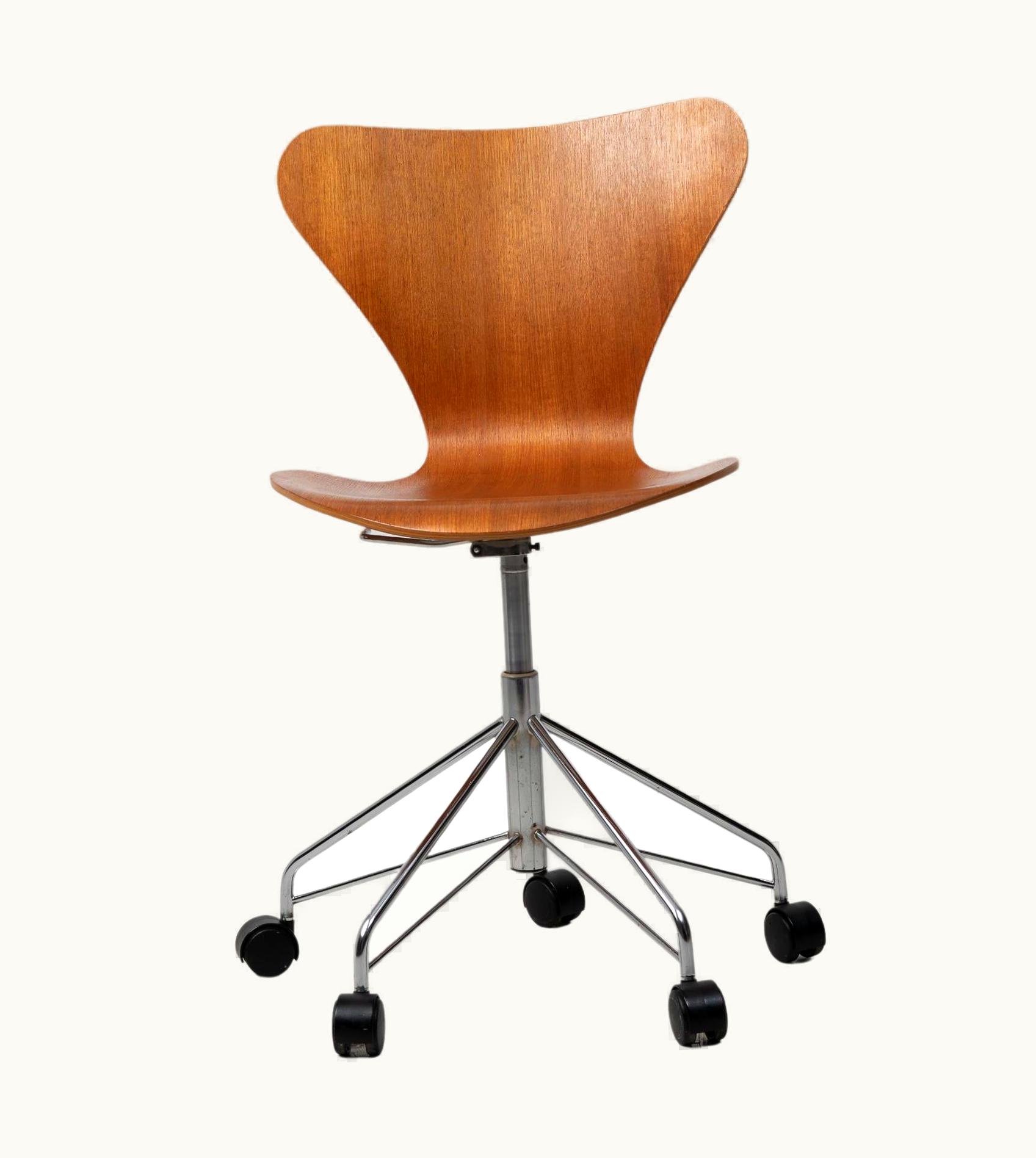 Arne Jacobsen Arne Jacobsen Scandinavian Modern Teak Desk Chair