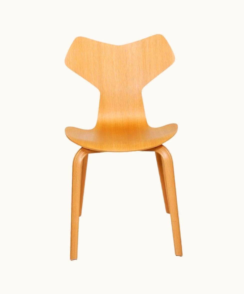 Arne Jacobsen Arne Jacobsen Grand Prix Of Oak And With Wooden Legs Arne Jacobsen Grand Prix O