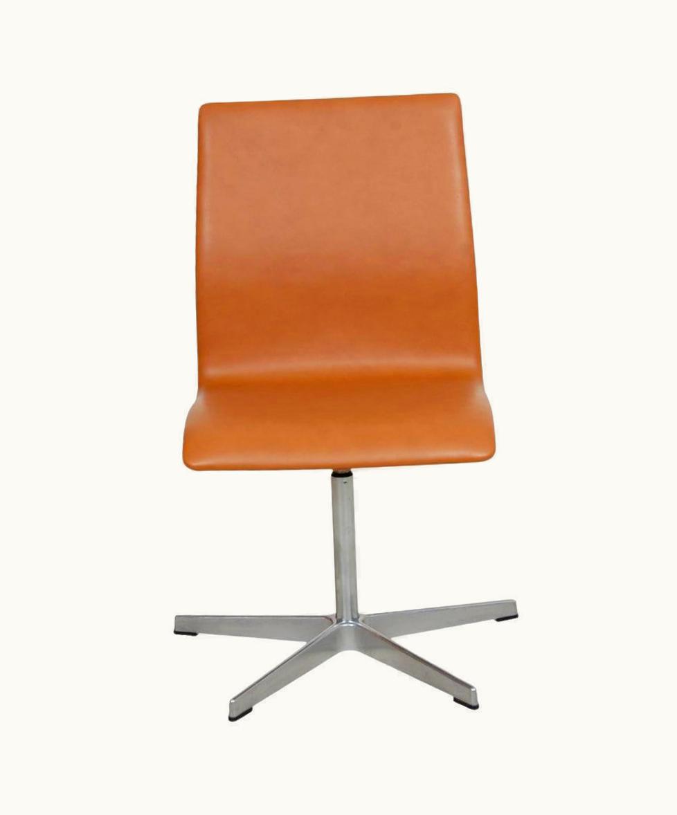 Arne Jacobsen Arne Jacobsen Oxford Chair Reupholstered With Cognac Classic Leather