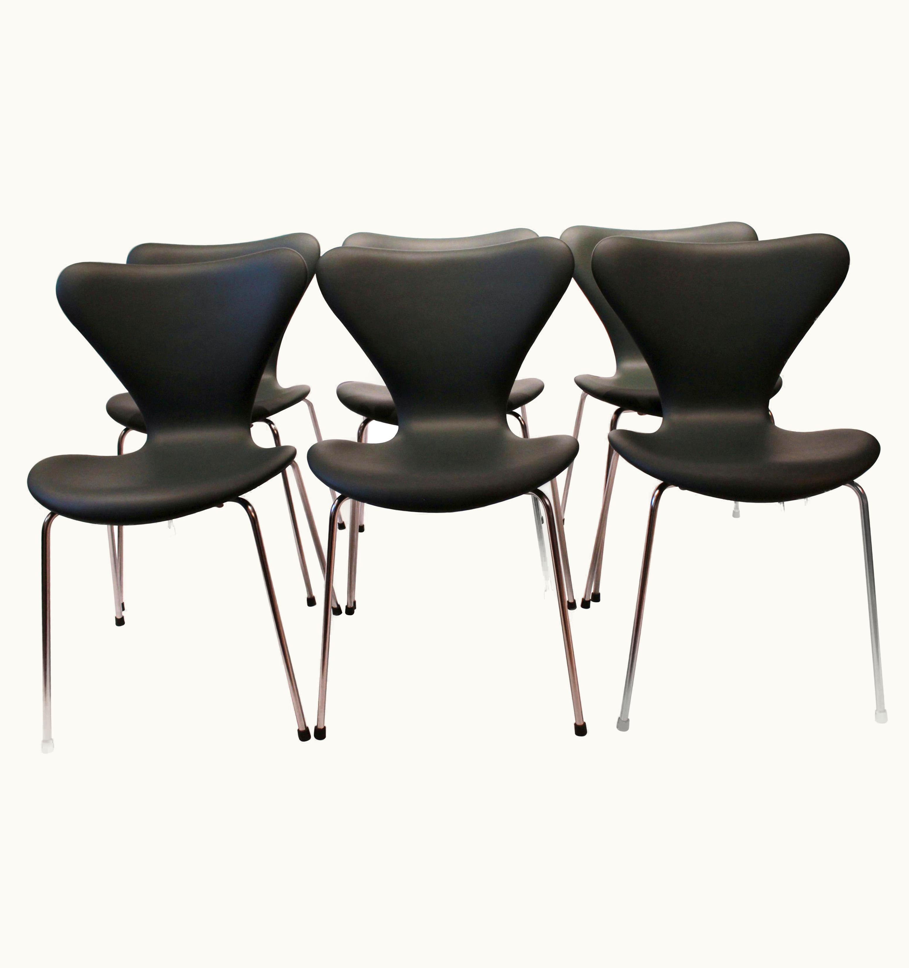 Arne Jacobsen Arne Jacobsen Set Of 6 Seven Chairs, Model 3107, Dark Green, By Arne Jacobsen