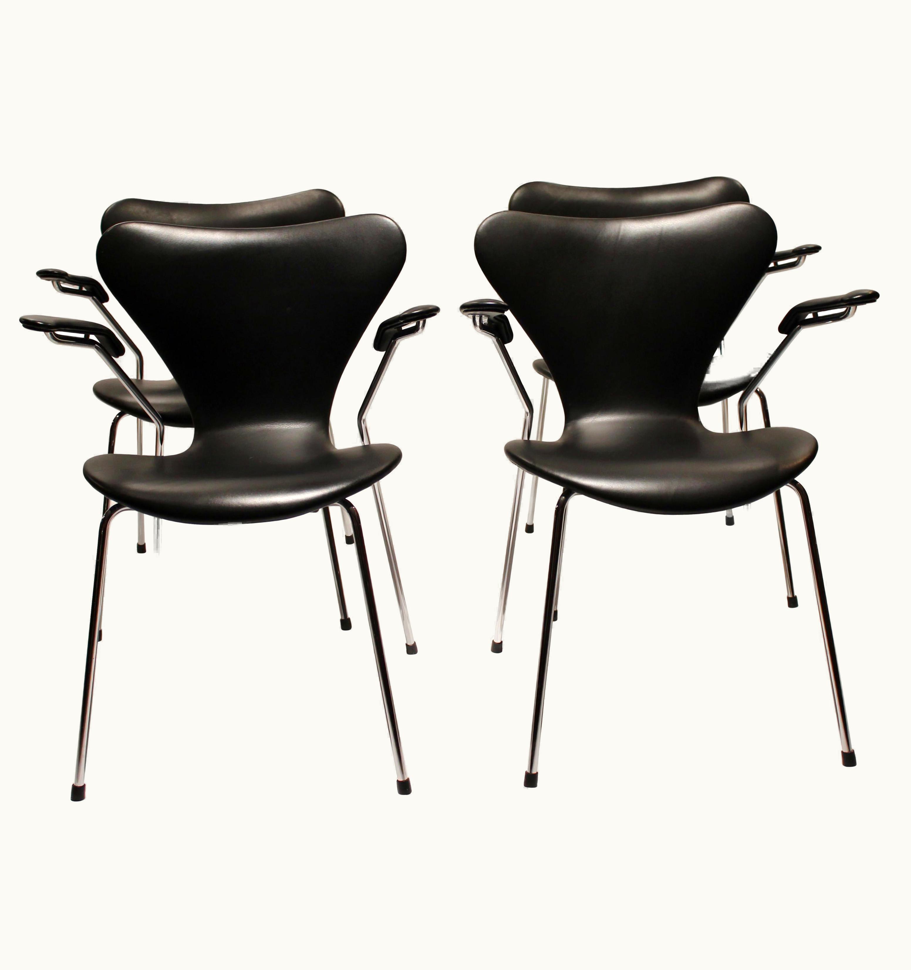 Arne Jacobsen Arne Jacobsen Set Of Four Seven Chairs, Model 3207, By Arne Jacobsen And Fritz Hansen, 2006