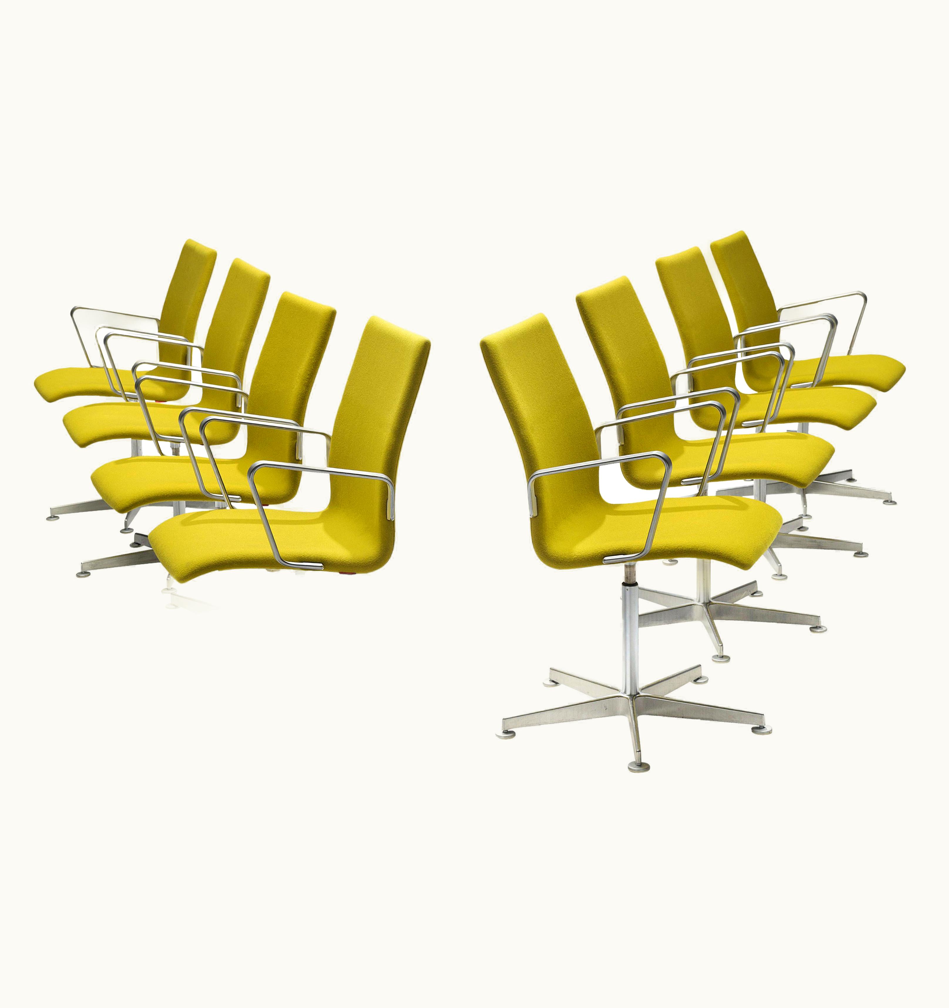 Arne Jacobsen Arne Jacobsen For Fritz Hansen Set Of Eight 'Oxford' Chairs