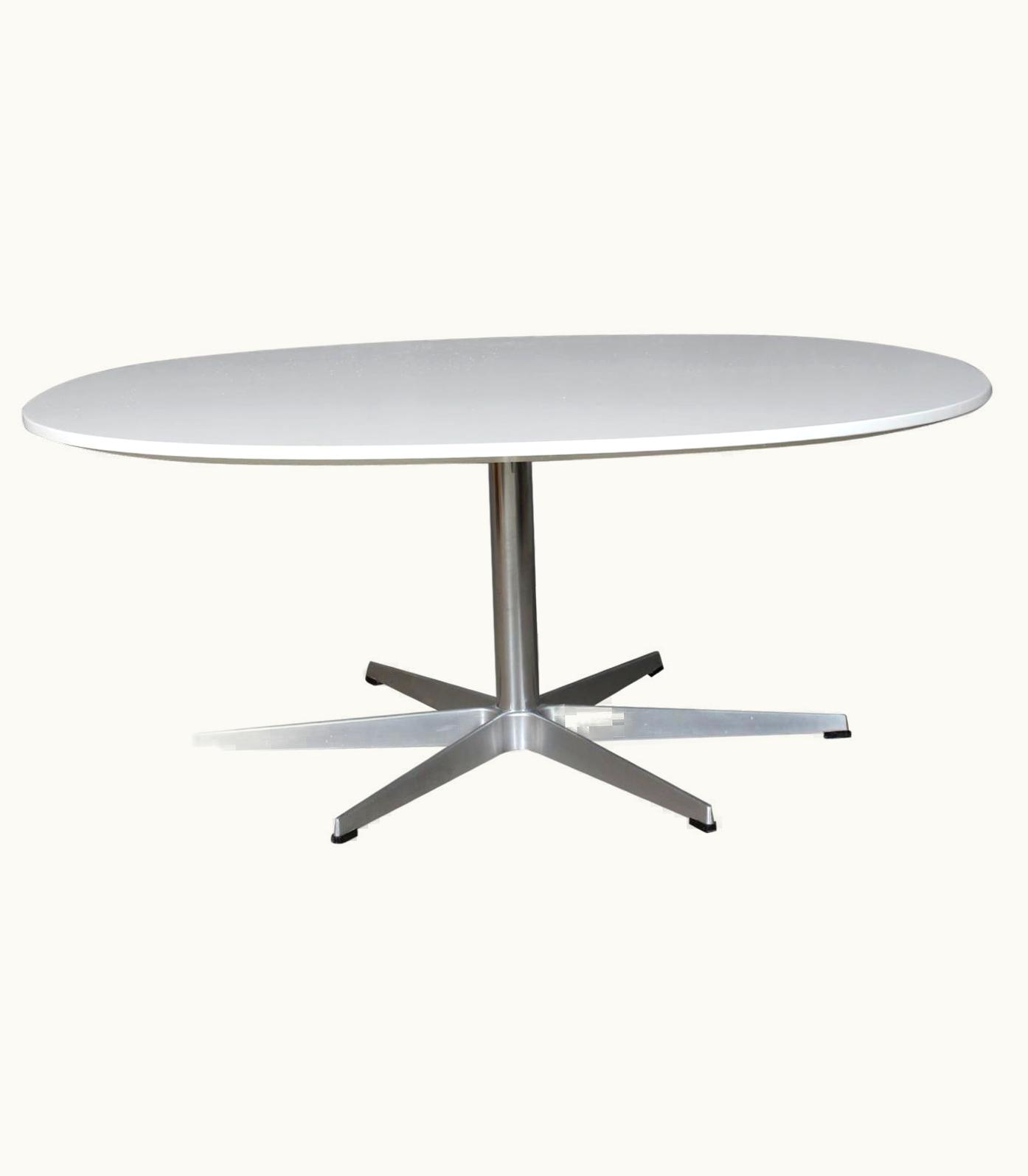 Arne Jacobsen Arne Jacobsen Coffee Table