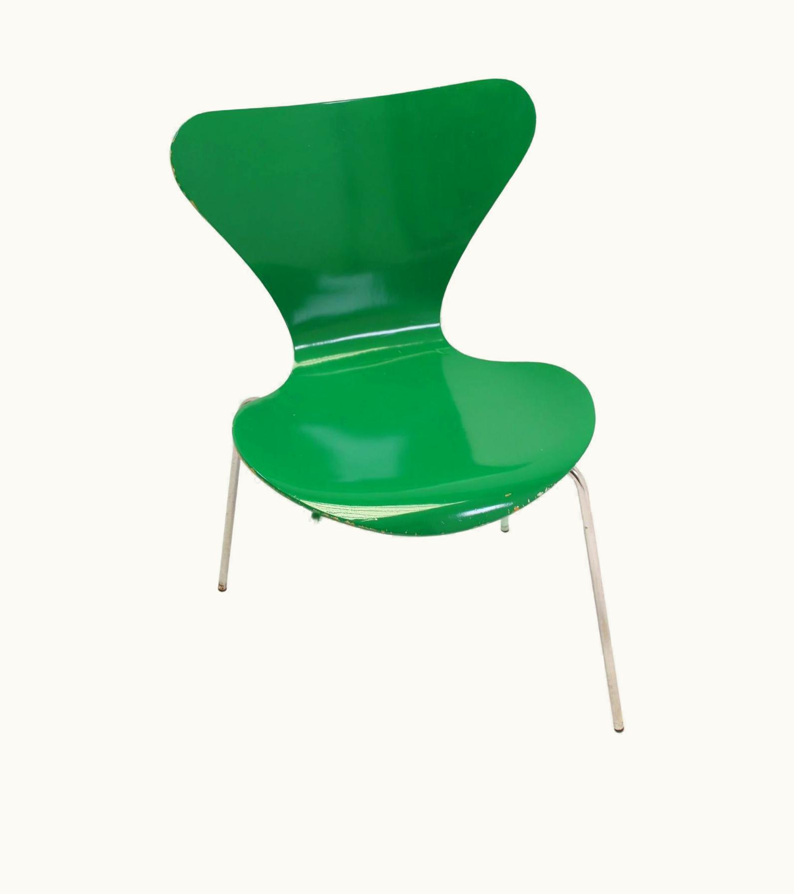 Arne Jacobsen Arne Jacobsen Model 3107 Dining Table Chair Green By Arne Jacobsen, 1979