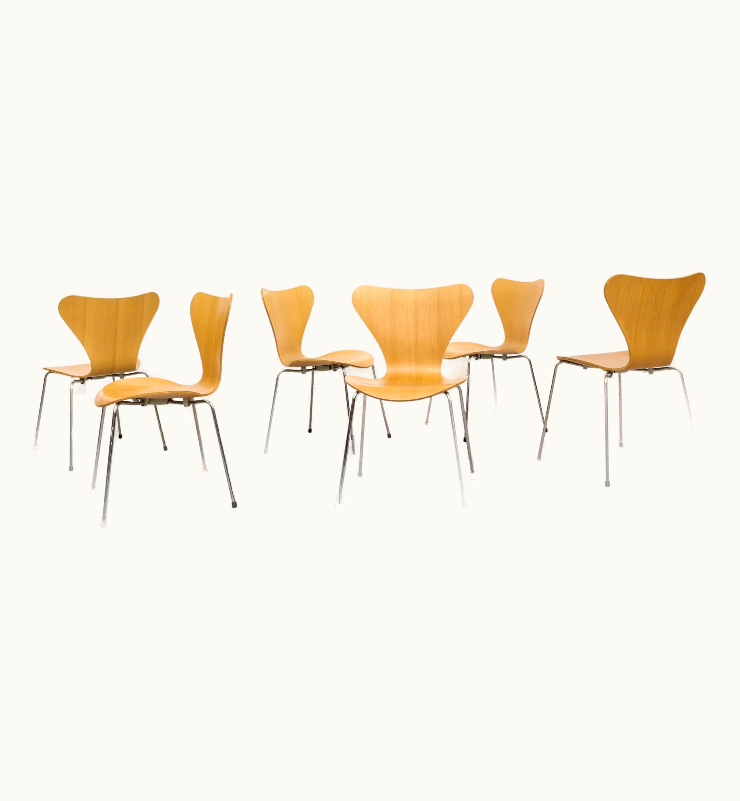 Arne Jacobsen Arne Jacobsen Series 7 Stackable Chairs For Fritz Hansen