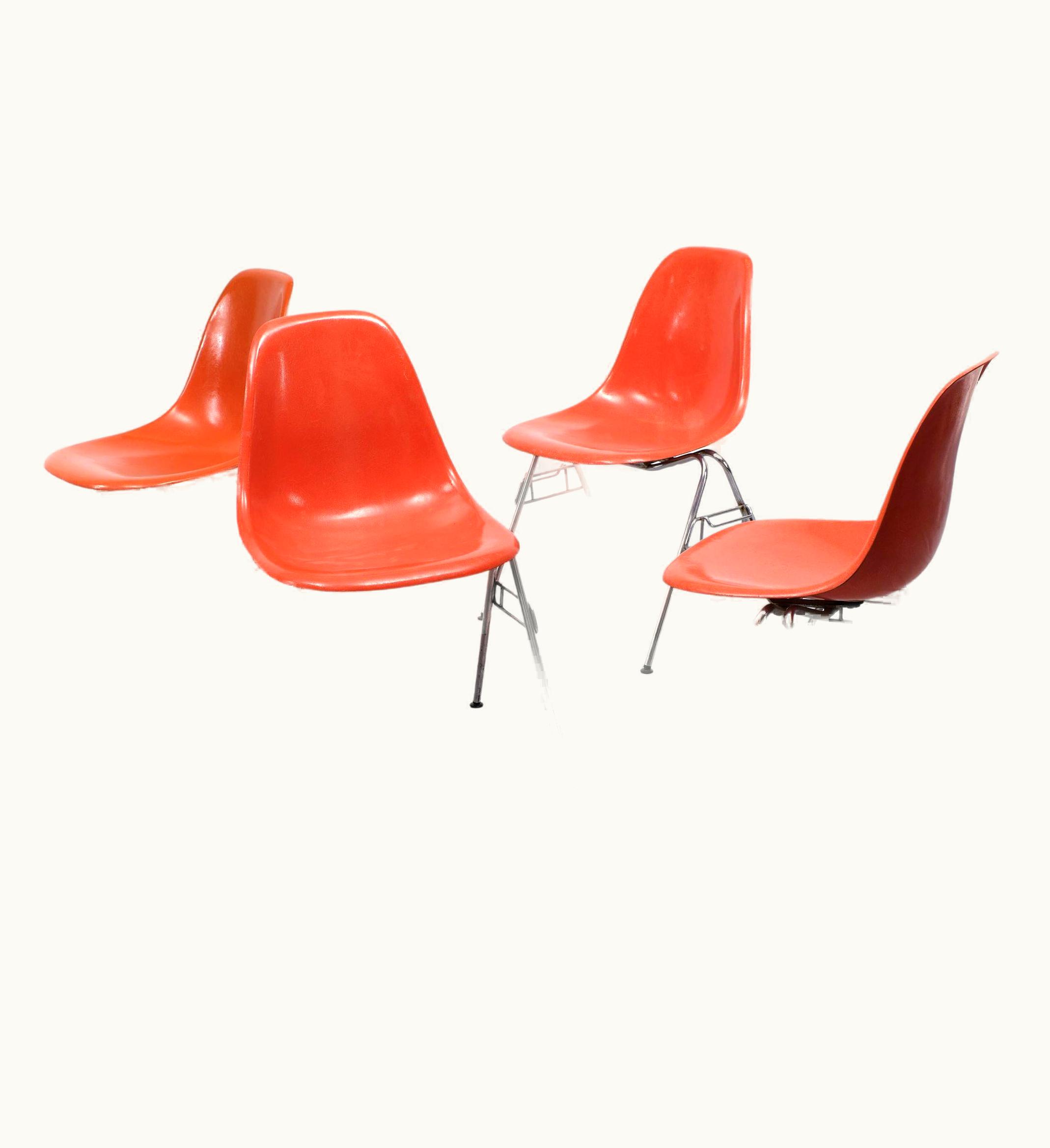 Herman Miller;Charles and Ray Eames Herman Miller;Charles and Ray Eames 4 DSS Chairs Charles & Ray Eames For Herman Miller, 1974