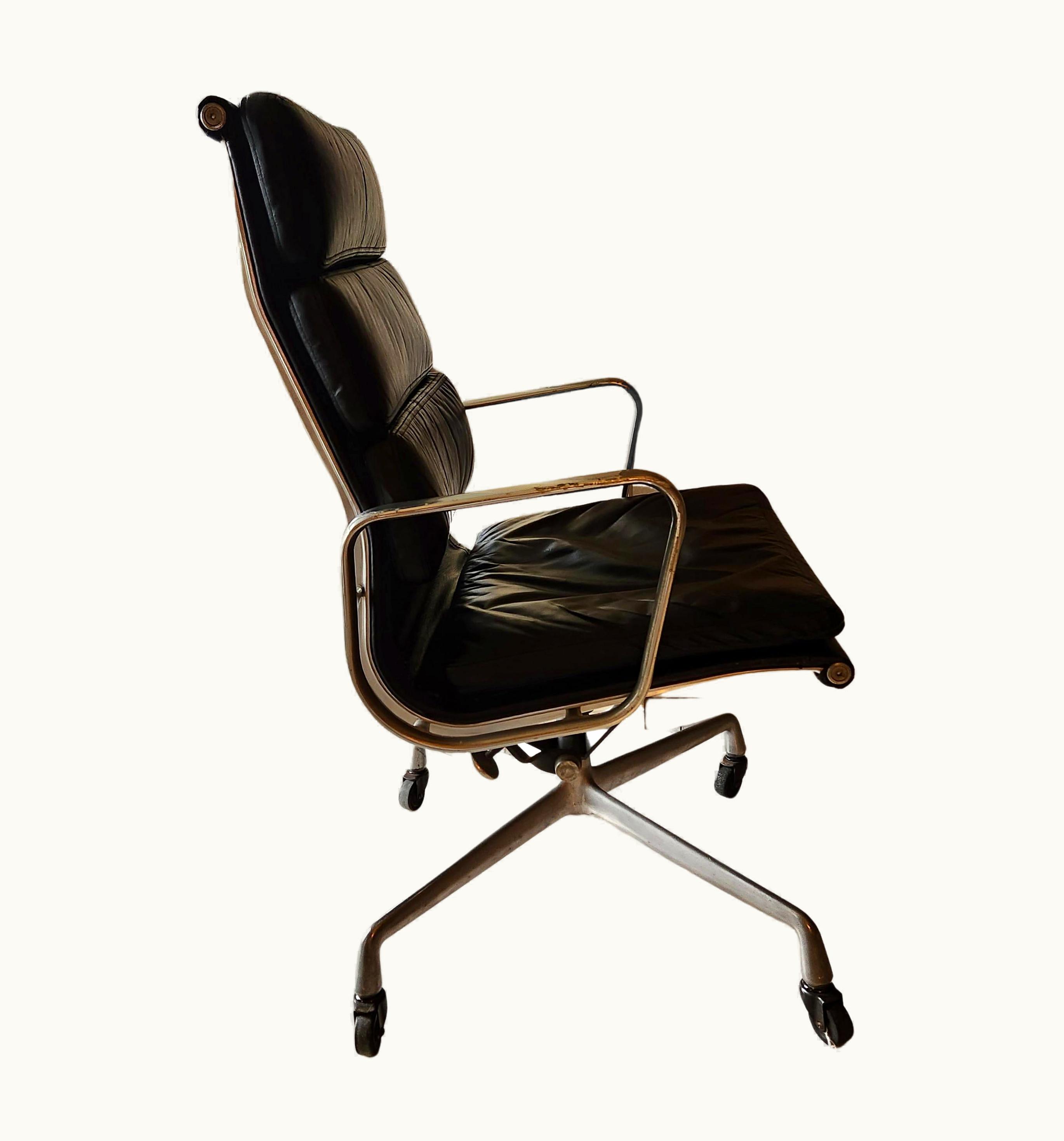 Charles and Ray Eames Charles and Ray Eames 1978 Original Herman Miller Eames Soft Pad Vintage Executive Chair