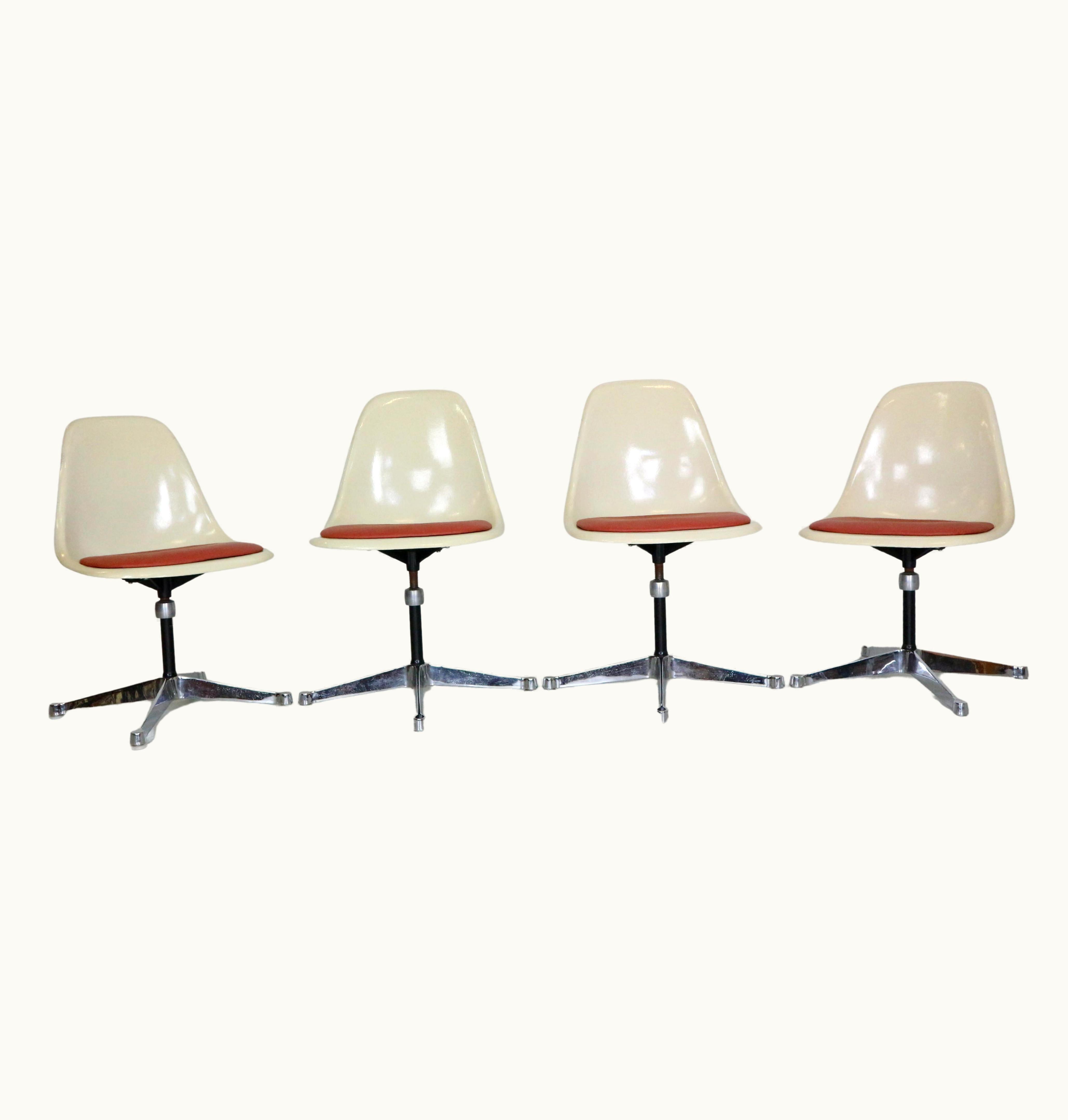 Charles and Ray Eames Charles and Ray Eames Charles & Ray Eames Set Of 4 Contract Base Chairs For Herman Miller, 1960