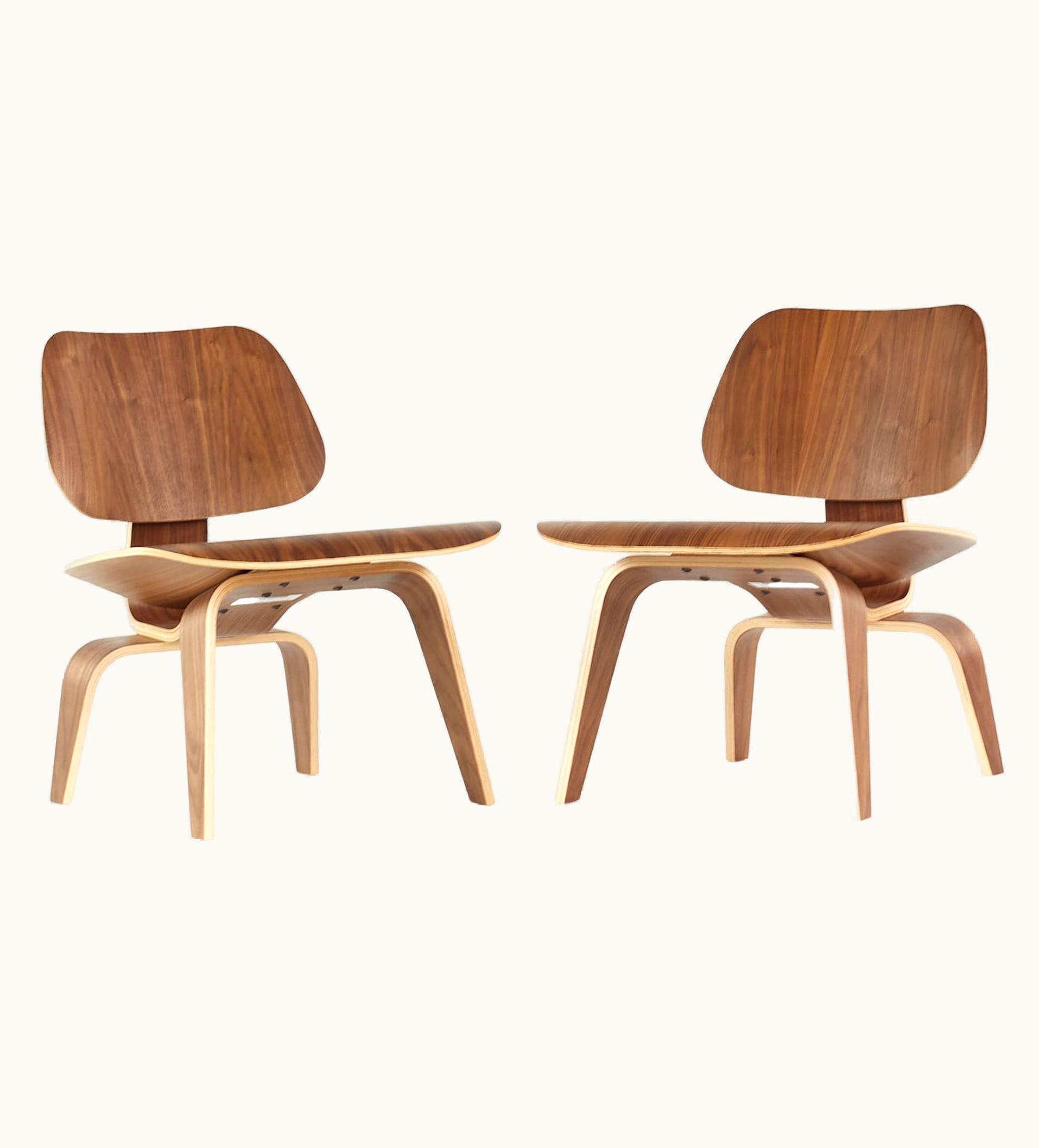 Charles and Ray Eames Charles And Ray Eames For Herman Miller Mid Century Walnut LCW Chairs, Pair