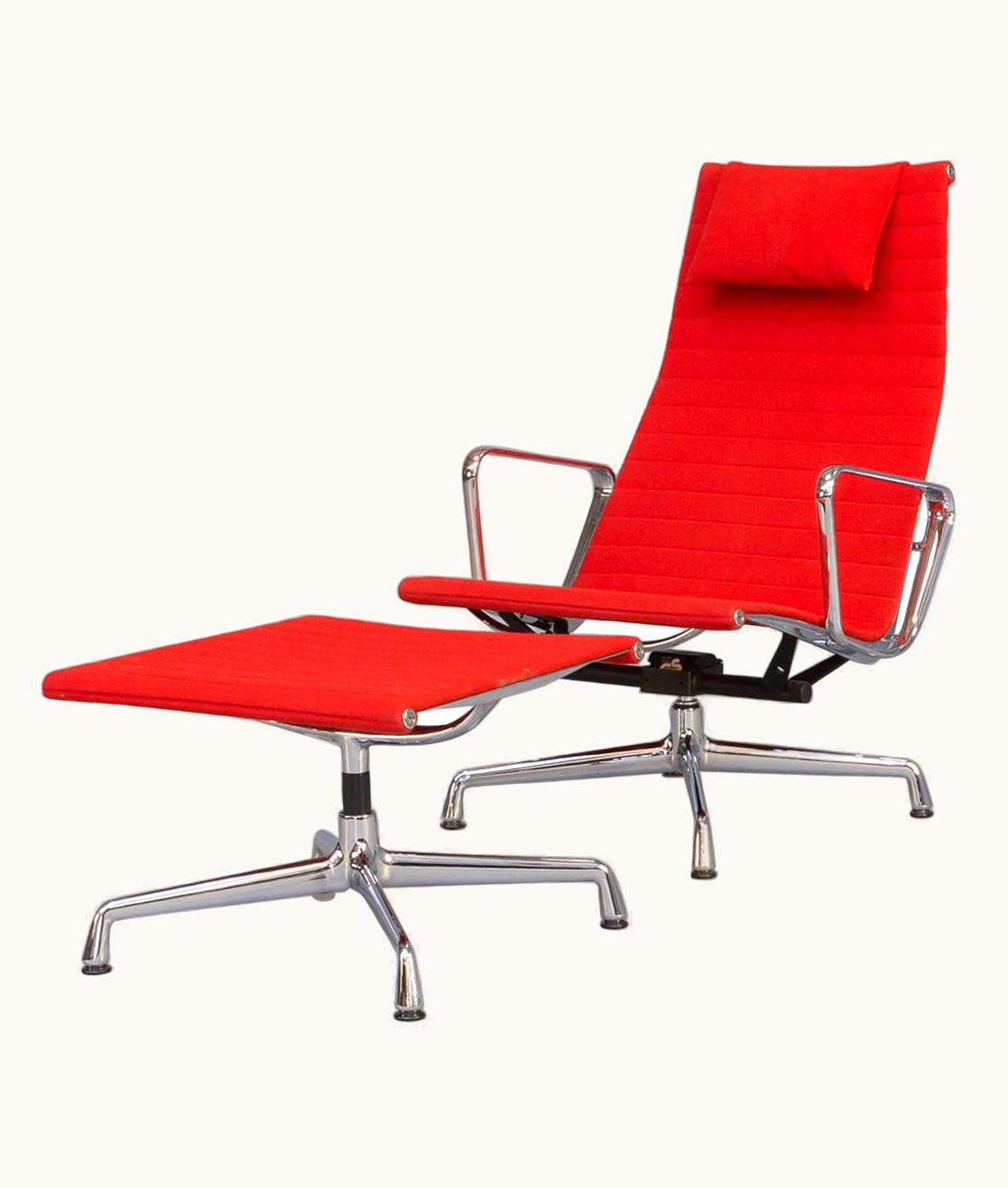 Charles and Ray Eames Charles & Ray Eames EA124 And EA125 Lounge Fauteuil For VItra