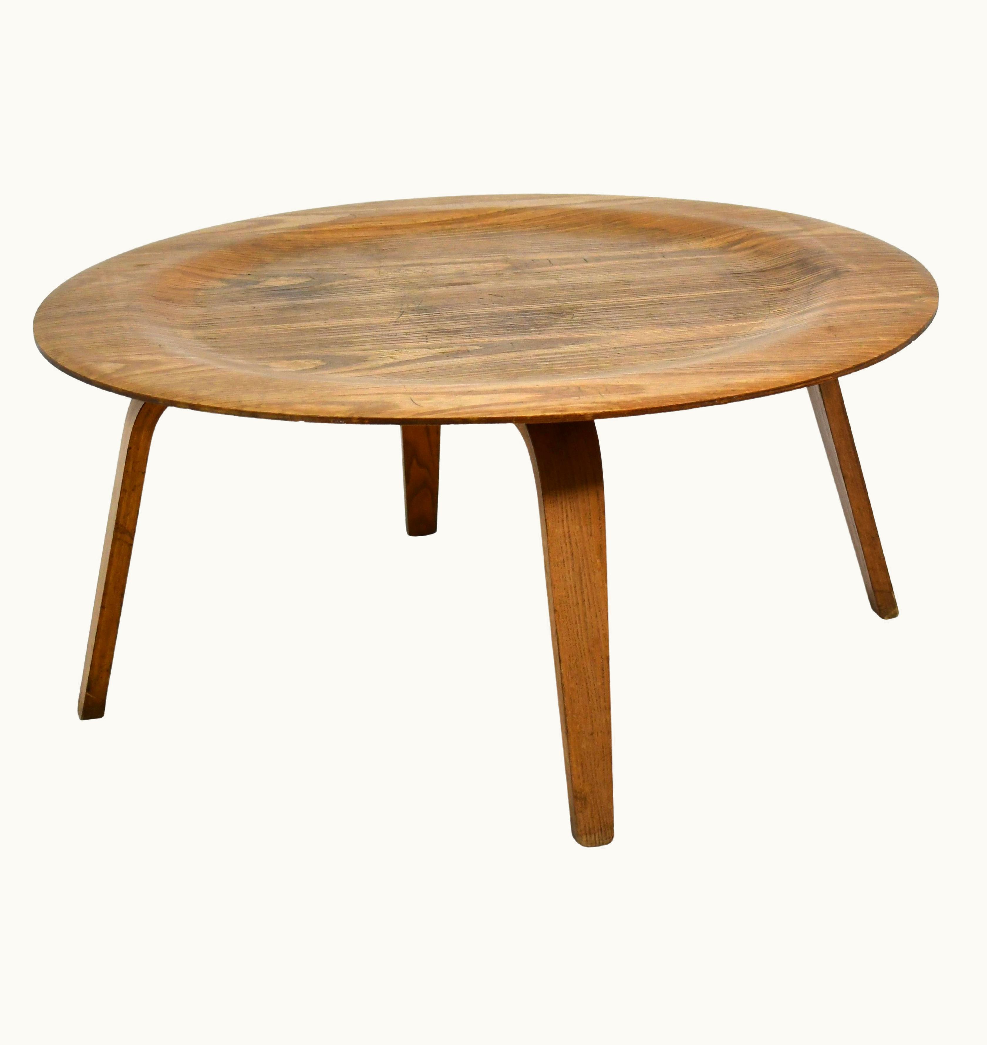 Charles and Ray Eames CTW-3 Coffee Table By Herman Miller