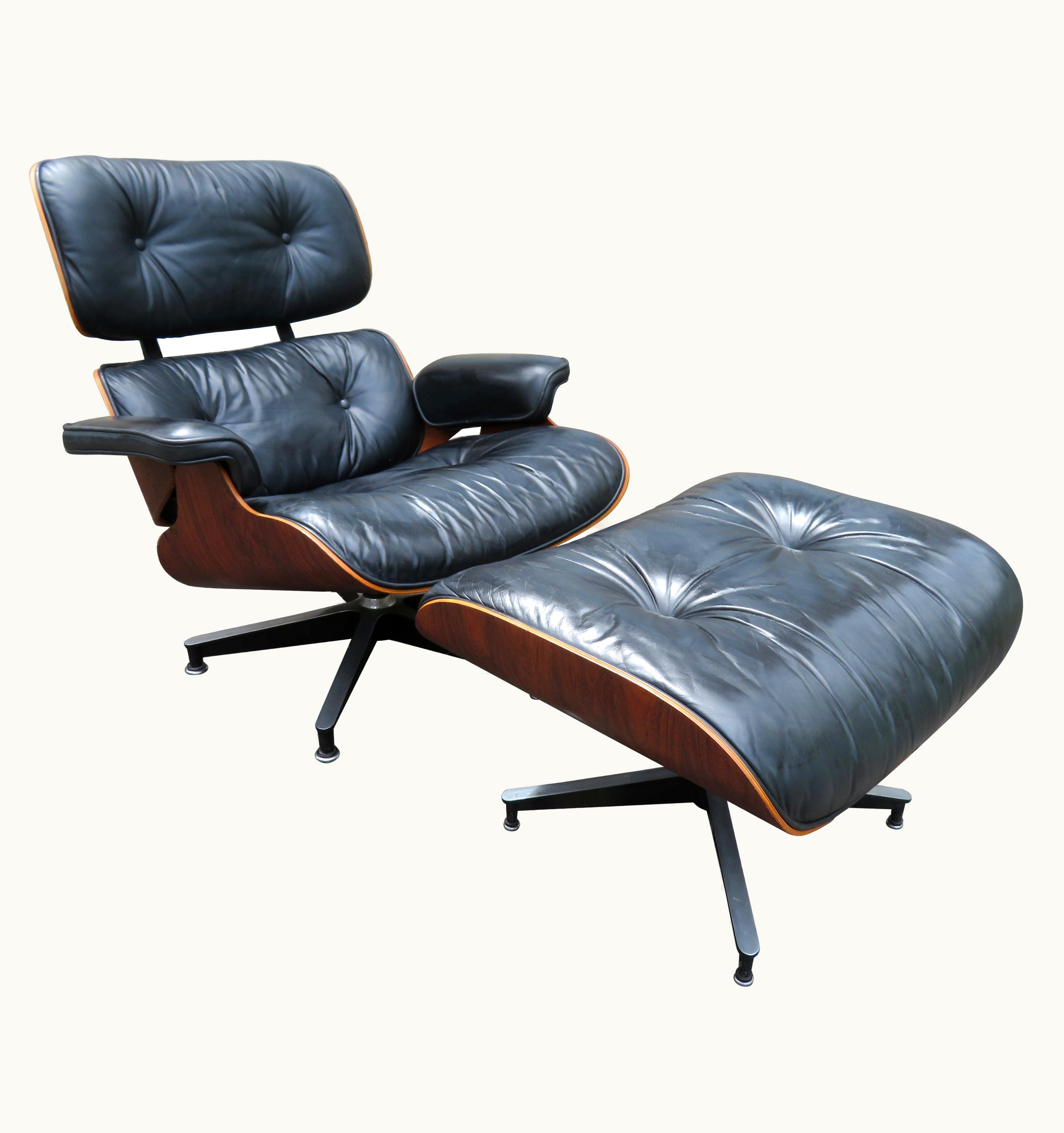 Charles and Ray Eames Vintage Rosewood Charles Eames 670 Lounge Chair & 671 Ottoman For Herman Miller