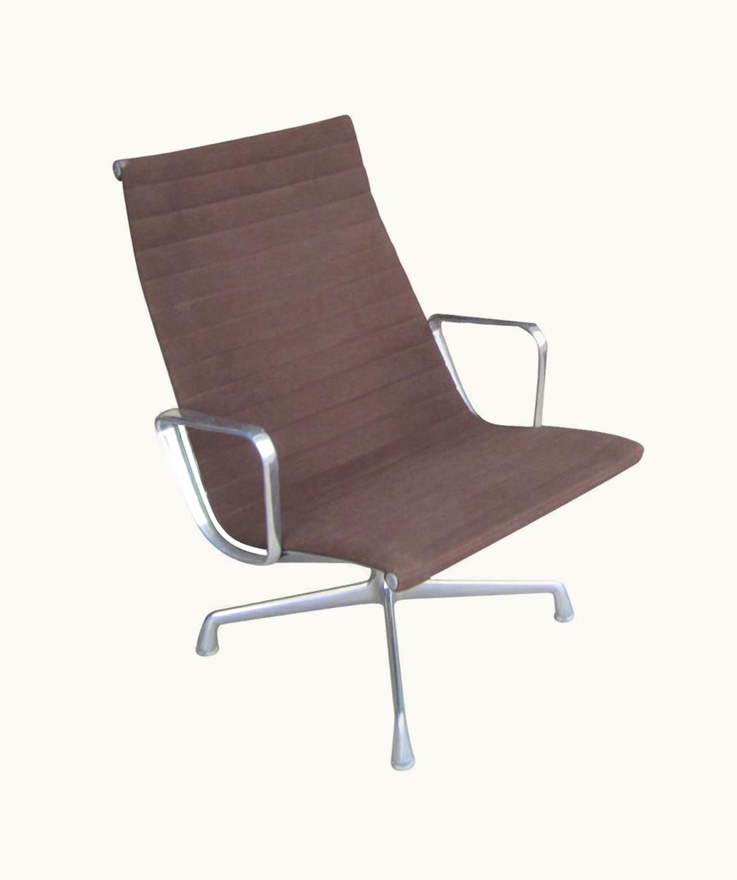 Charles and Ray Eames 1 Aluminum Group Lounge Chair For Herman Miller