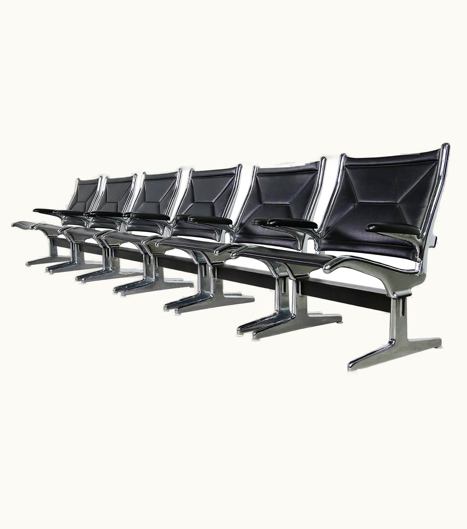 Charles and Ray Eames Set Of Six 1960s Charles Eames Airport Chairs For Herman Miller Black And Chrome