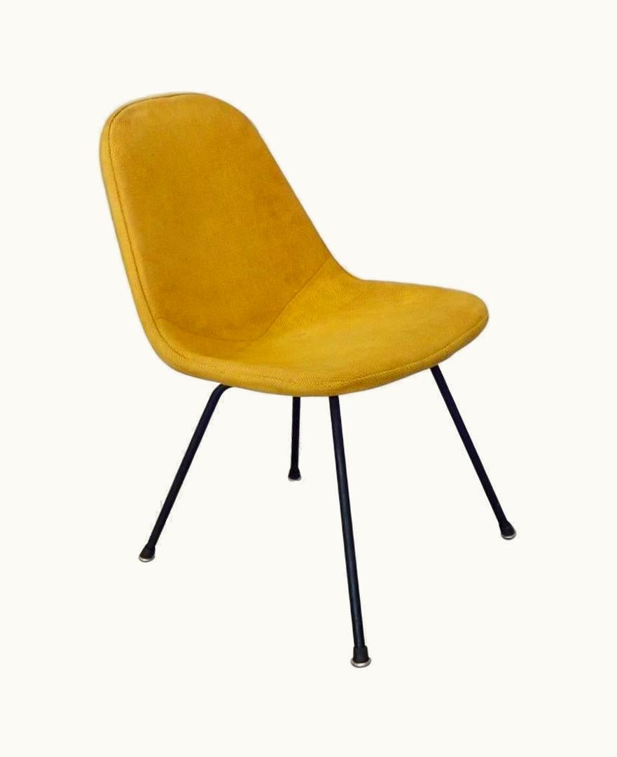 Charles and Ray Eames Herman Miller DKR Chair On Early Production Low X-Base