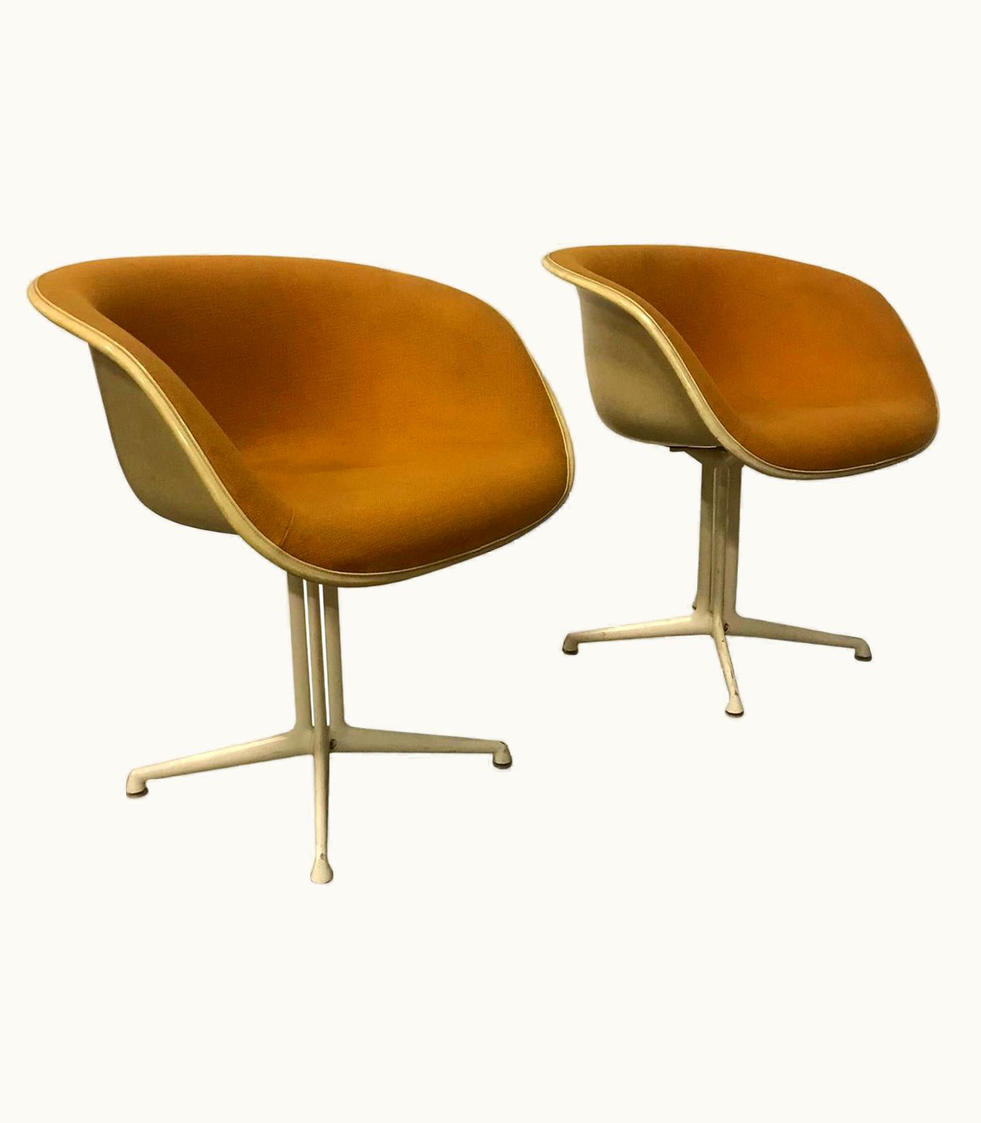 Charles and Ray Eames 1960, Ray And Charles Eames, Original La Fonda Chairs By Miller In First Fabric